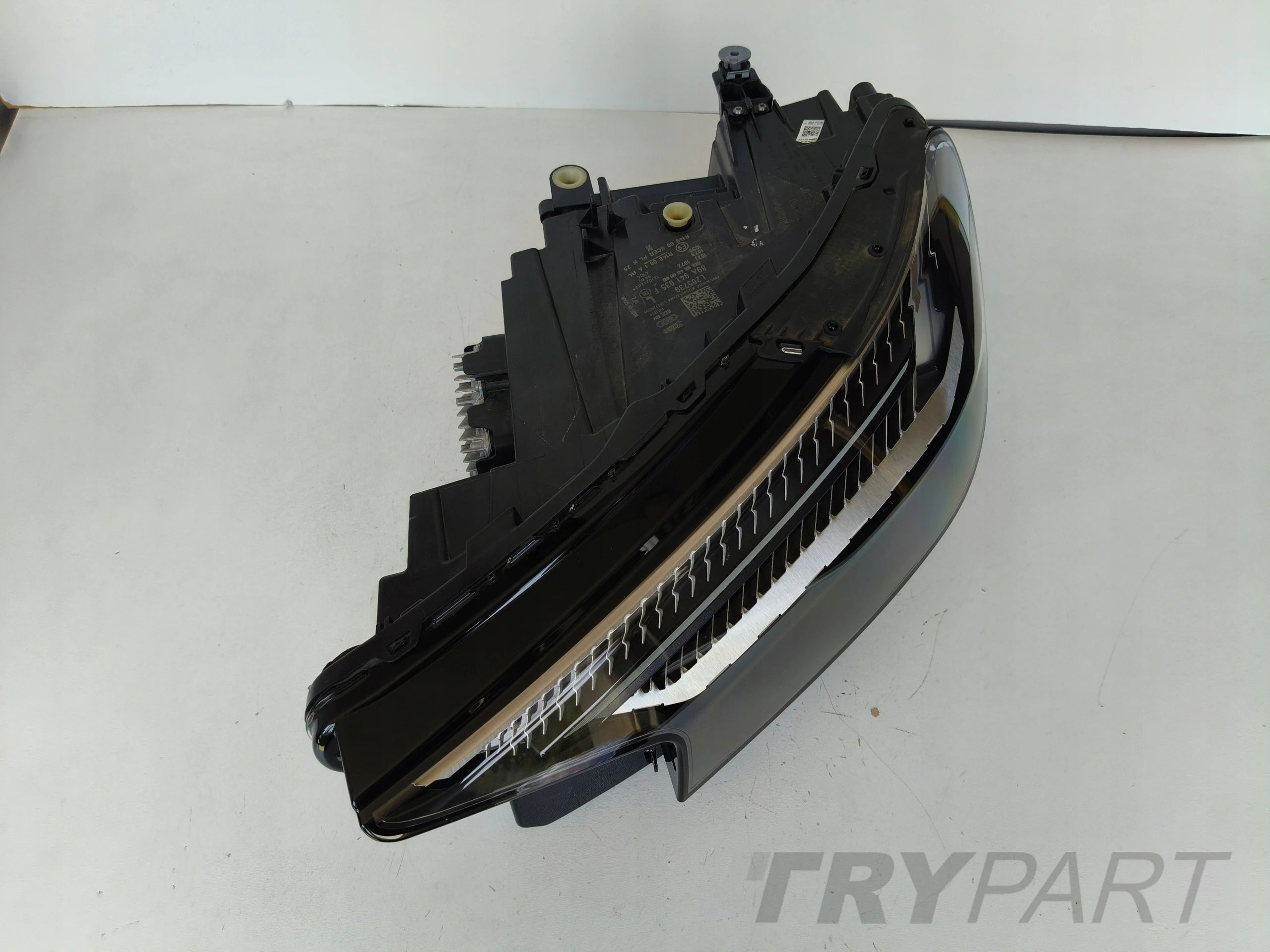 LEFT HEADLIGHT AUDI Q4 89A FULL LED MATRIX