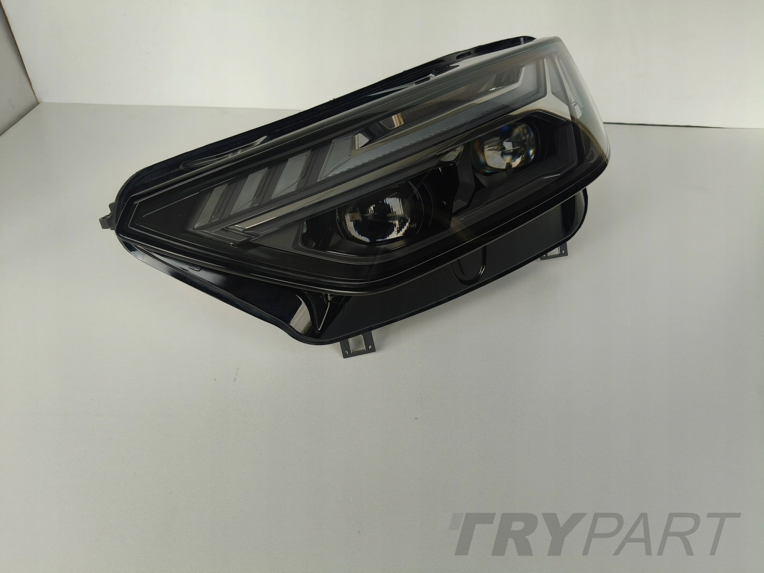 LEFT HEADLIGHT AUDI Q5 II 80A 20- LIFT FULL LED MATRIX
