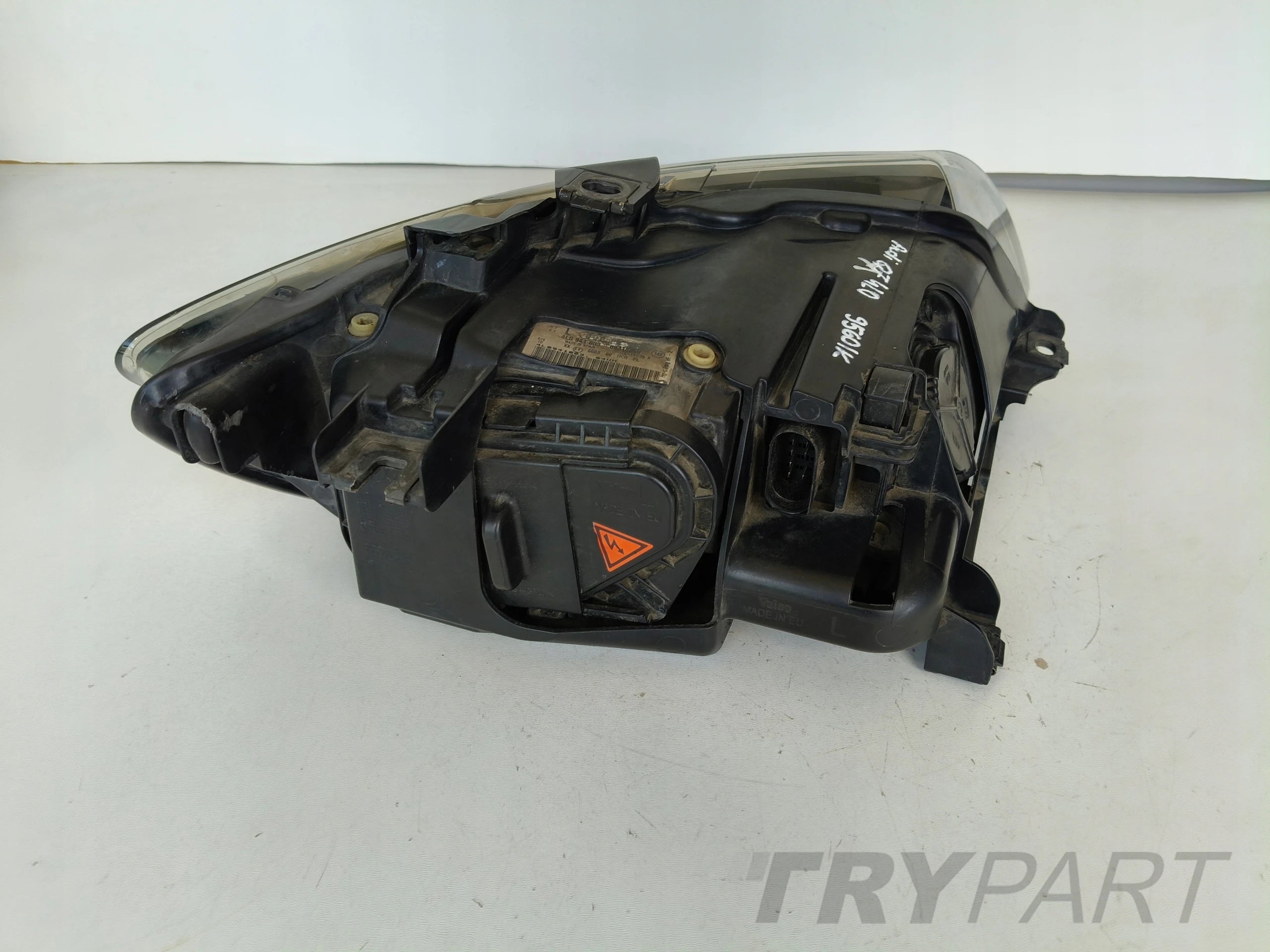 LEFT HEADLIGHT AUDI Q7 4L 4L0 05-