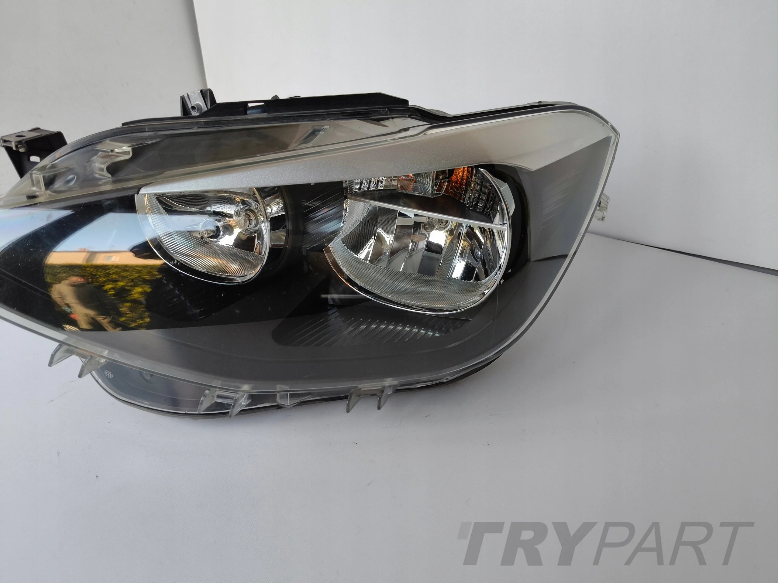 LEFT HEADLIGHT BMW 1 F20 F21 10-14