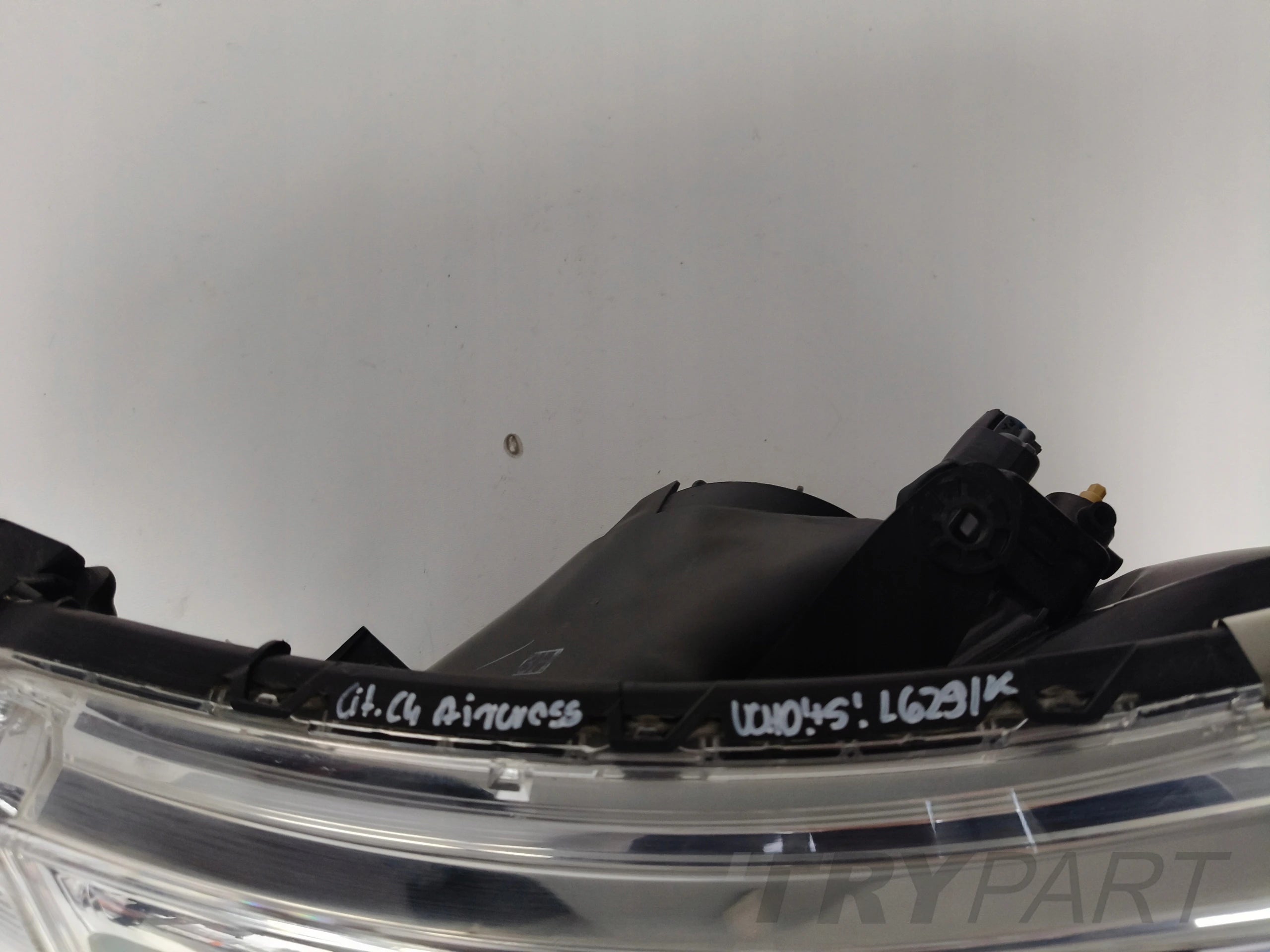 LEFT HEADLIGHT CITROEN C4 AIRCROSS 12-