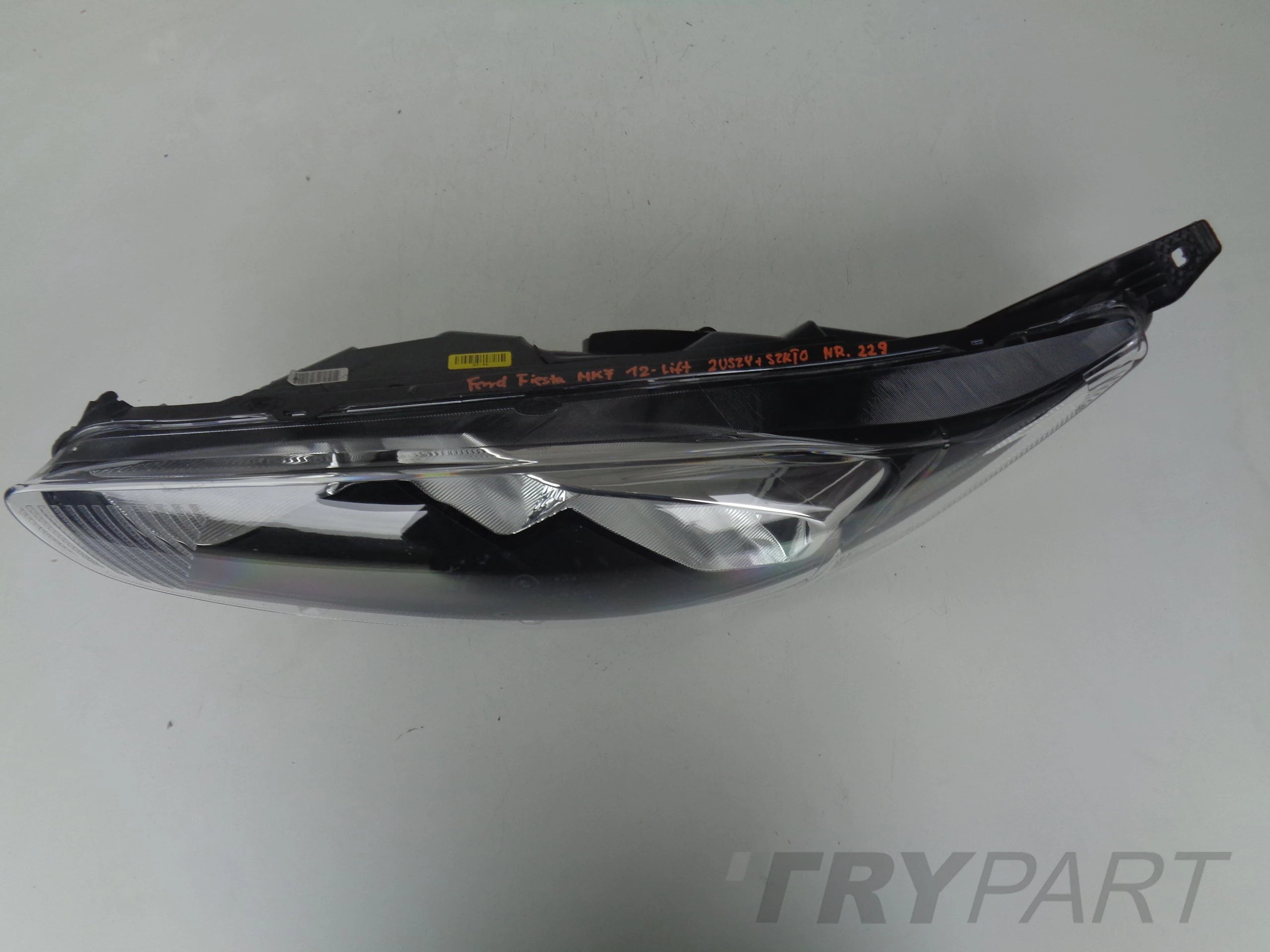 LEFT HEADLIGHT FORD FIESTA MK7 12- FACELIFT
