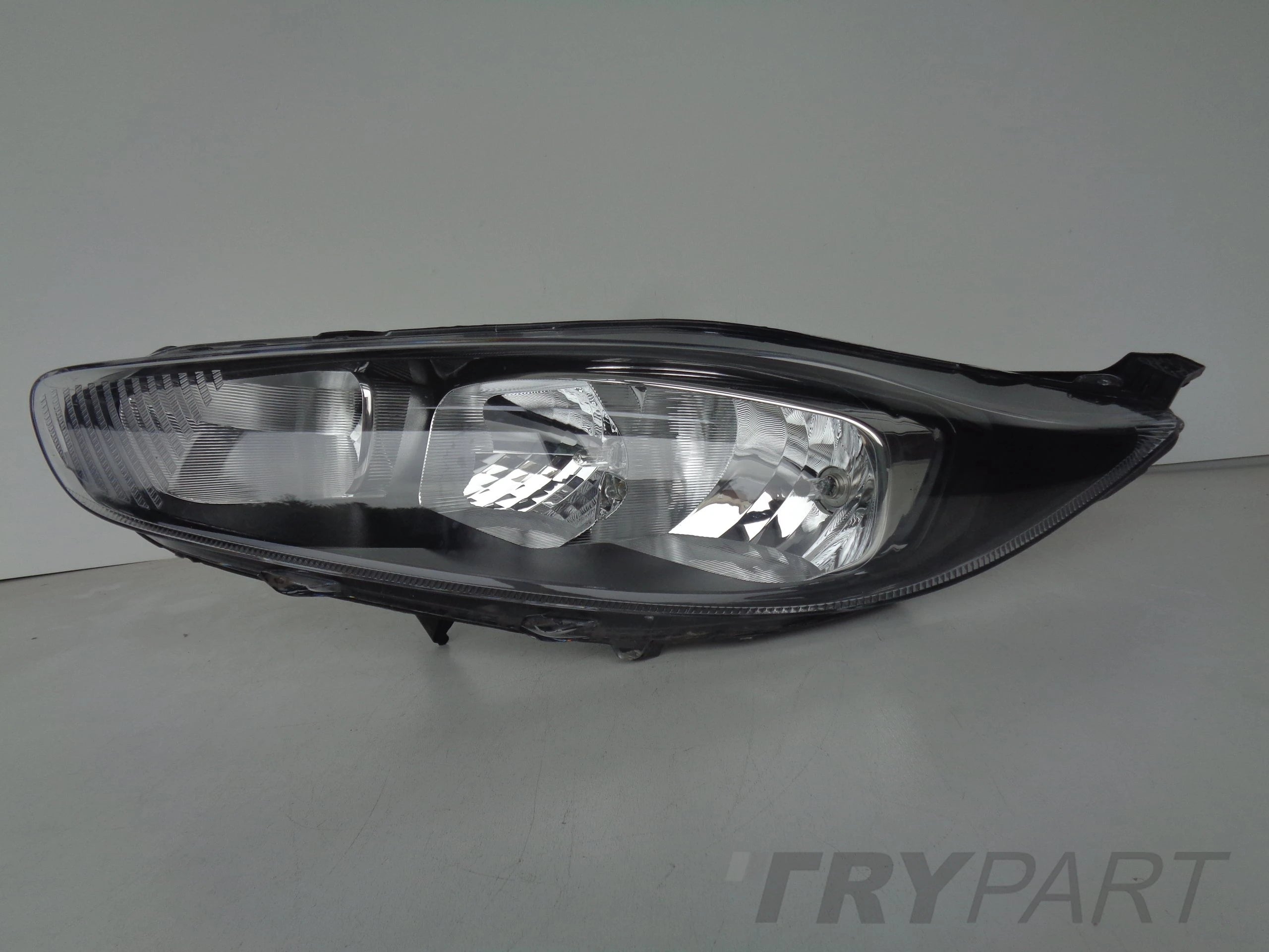 LEFT HEADLIGHT FORD FIESTA MK7 12- FACELIFT