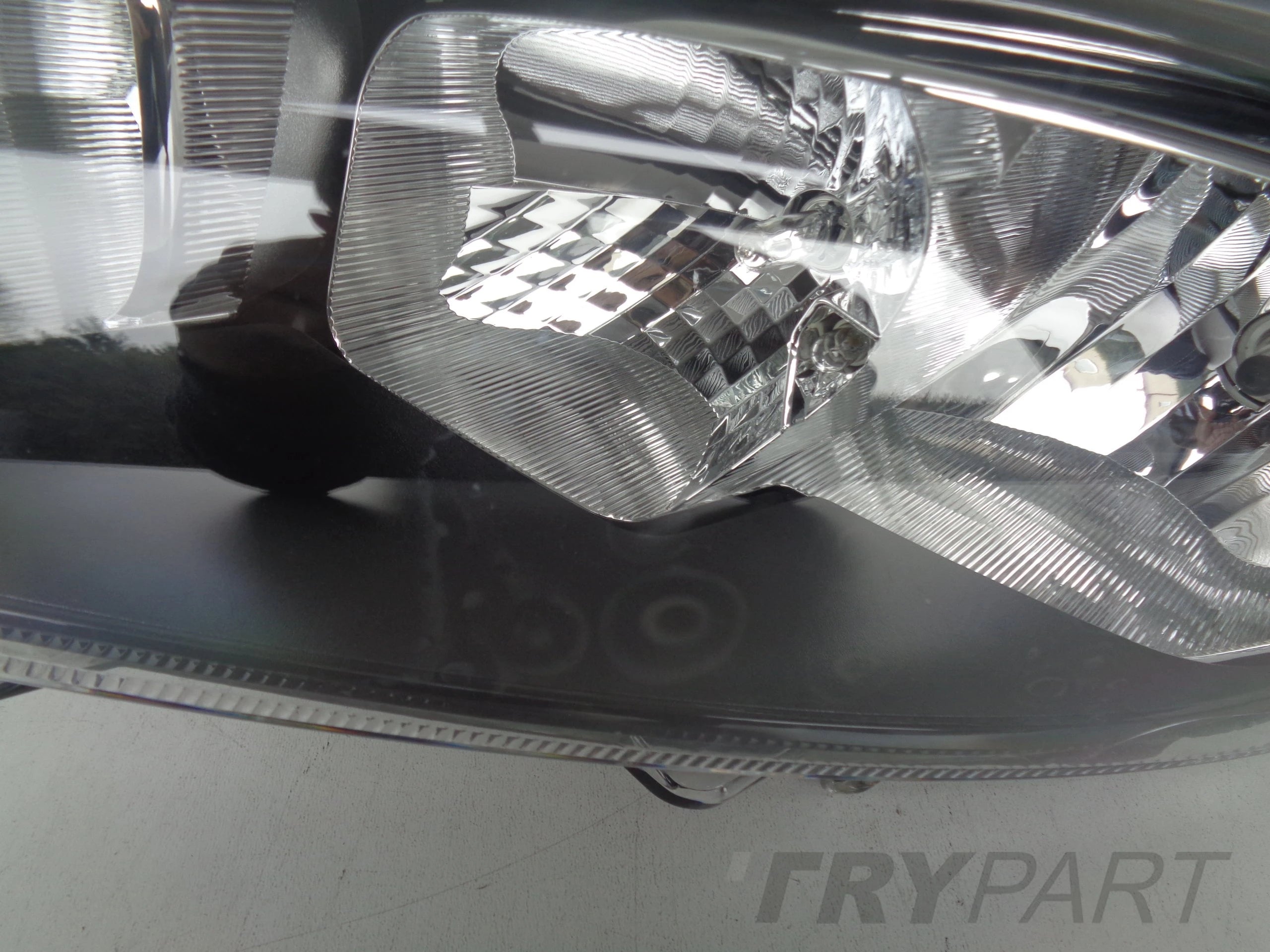 LEFT HEADLIGHT FORD FIESTA MK7 12- FACELIFT