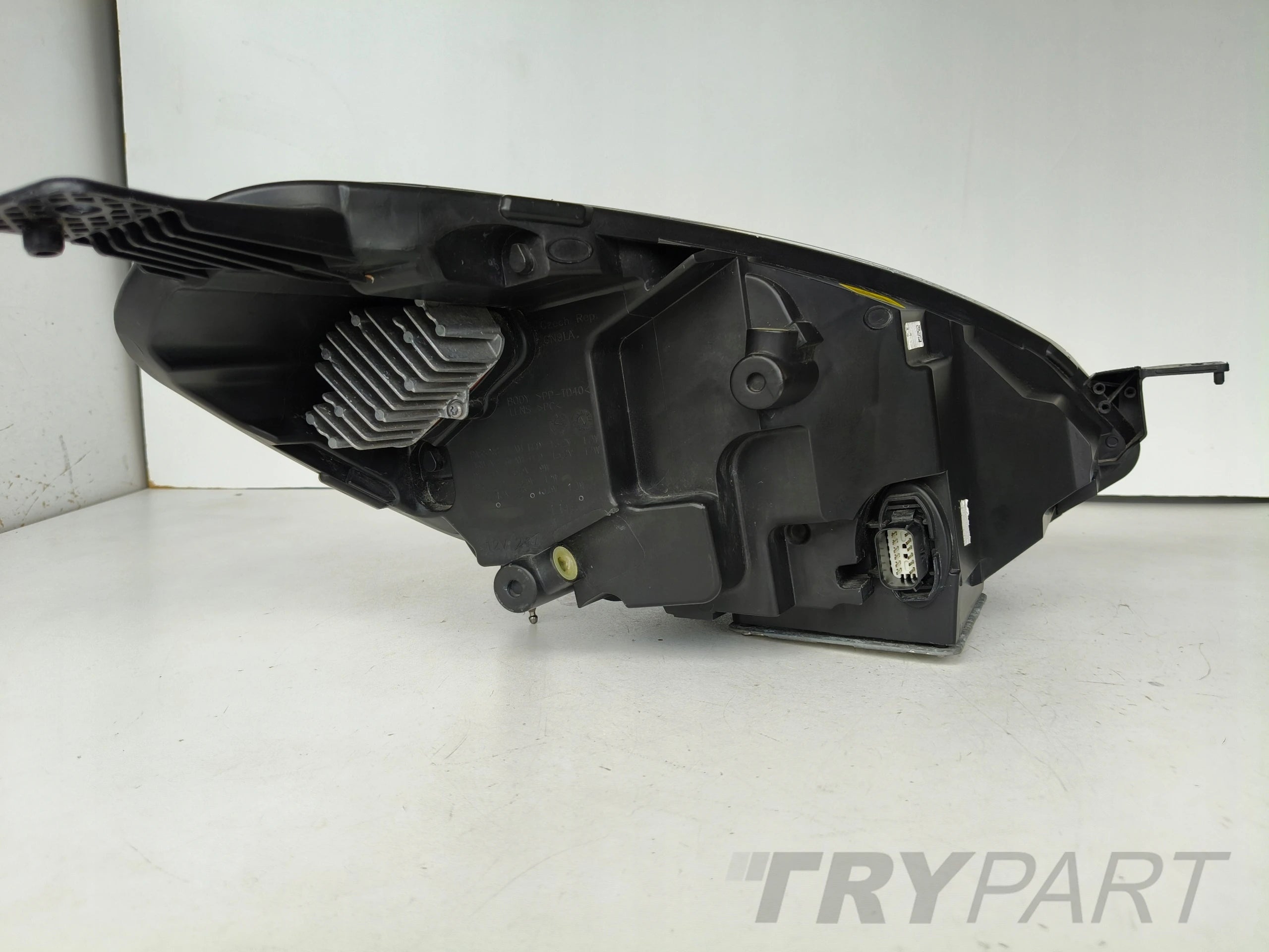 LEFT HEADLIGHT FORD FIESTA MK8 ST 17- FULL LED DARK