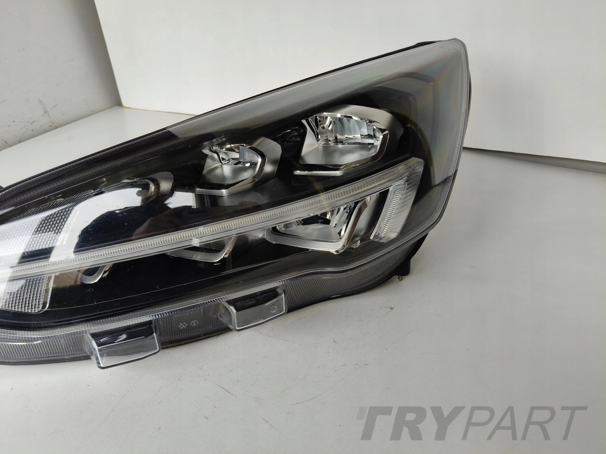 LEFT HEADLIGHT FORD FOCUS MK4 18- FULL LED