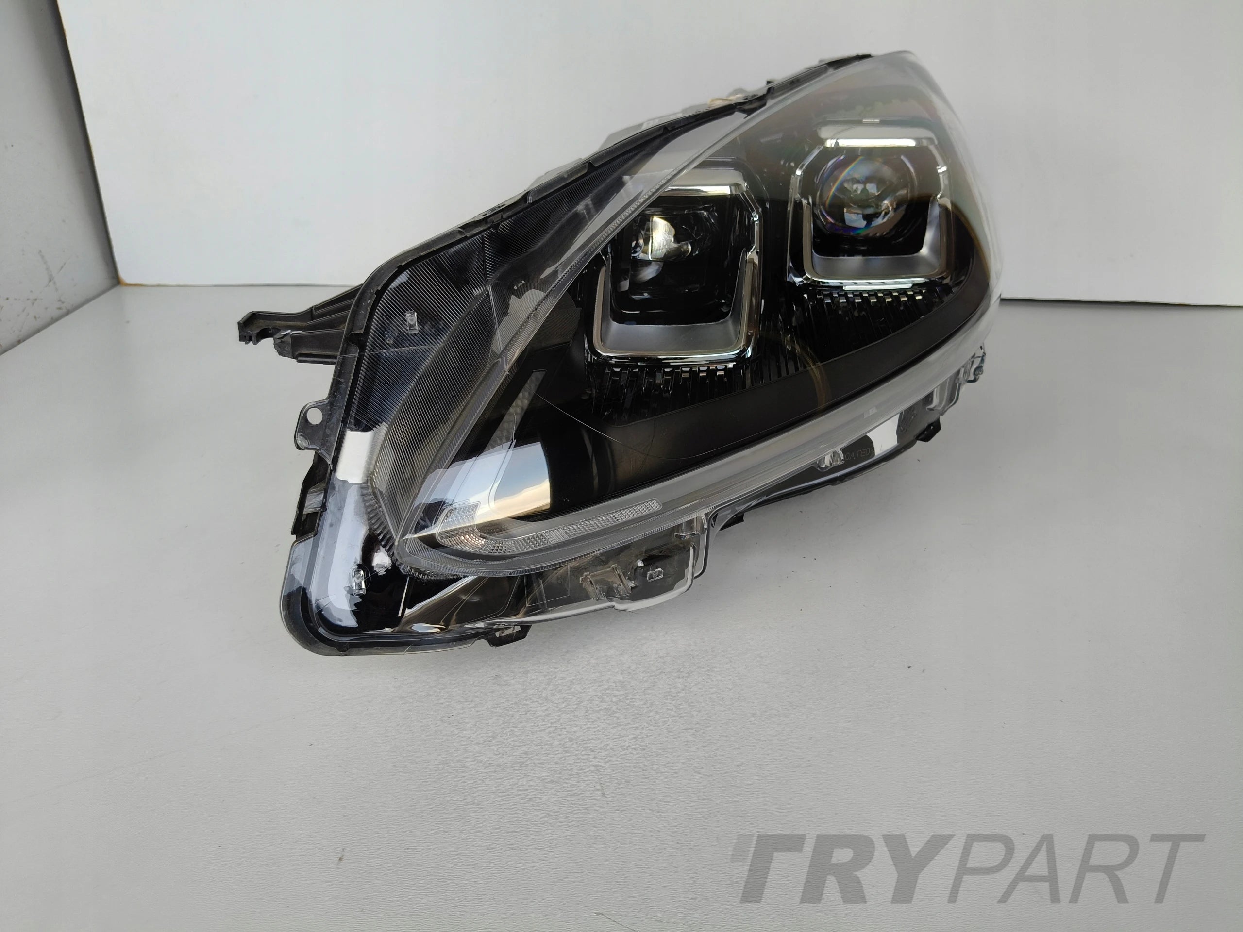 LEFT HEADLIGHT FORD KUGA MK3 19- FULL LED