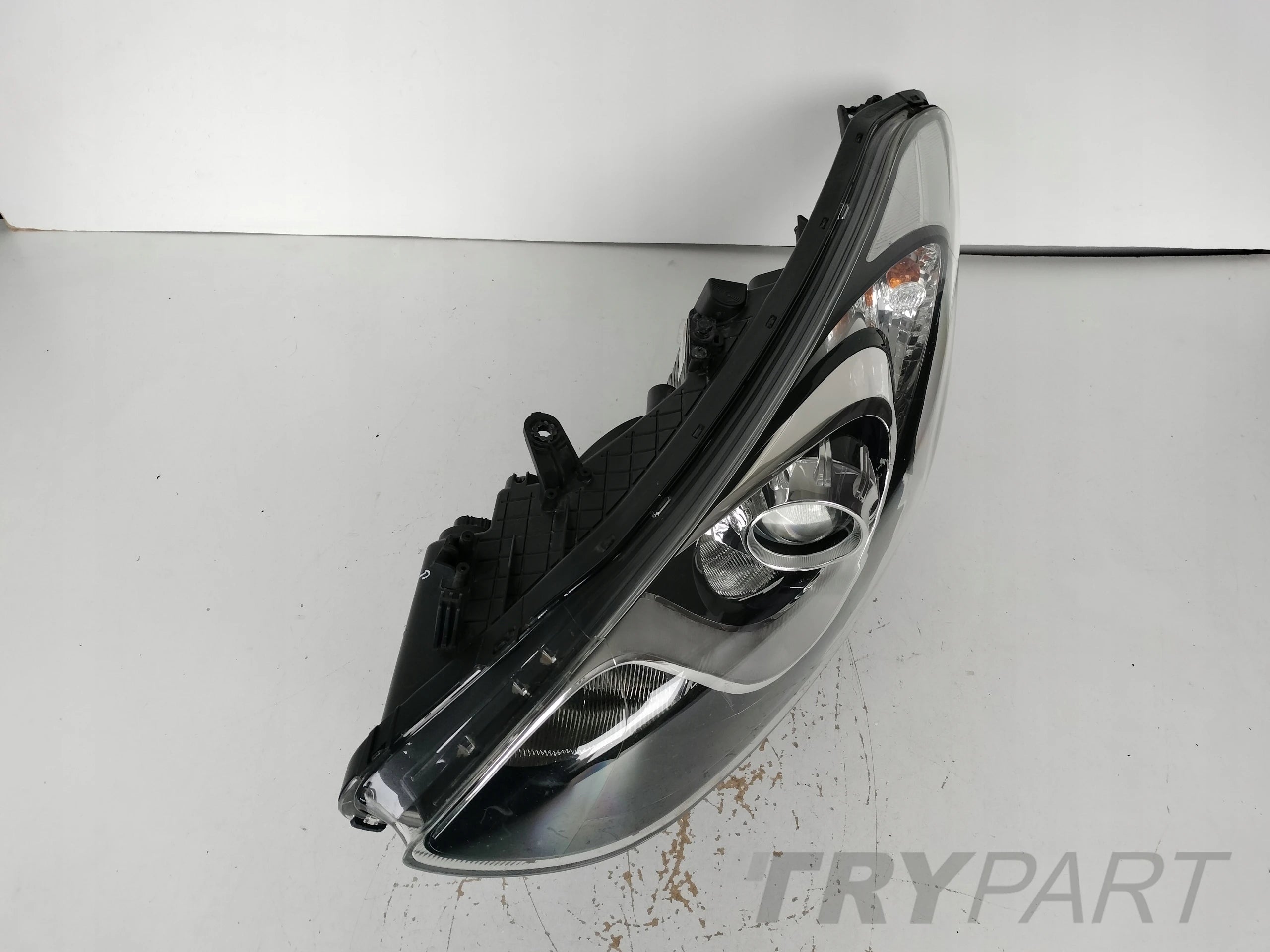 LEFT HEADLIGHT HYUNDAI I30 12- WITH CORNERING LIGHT