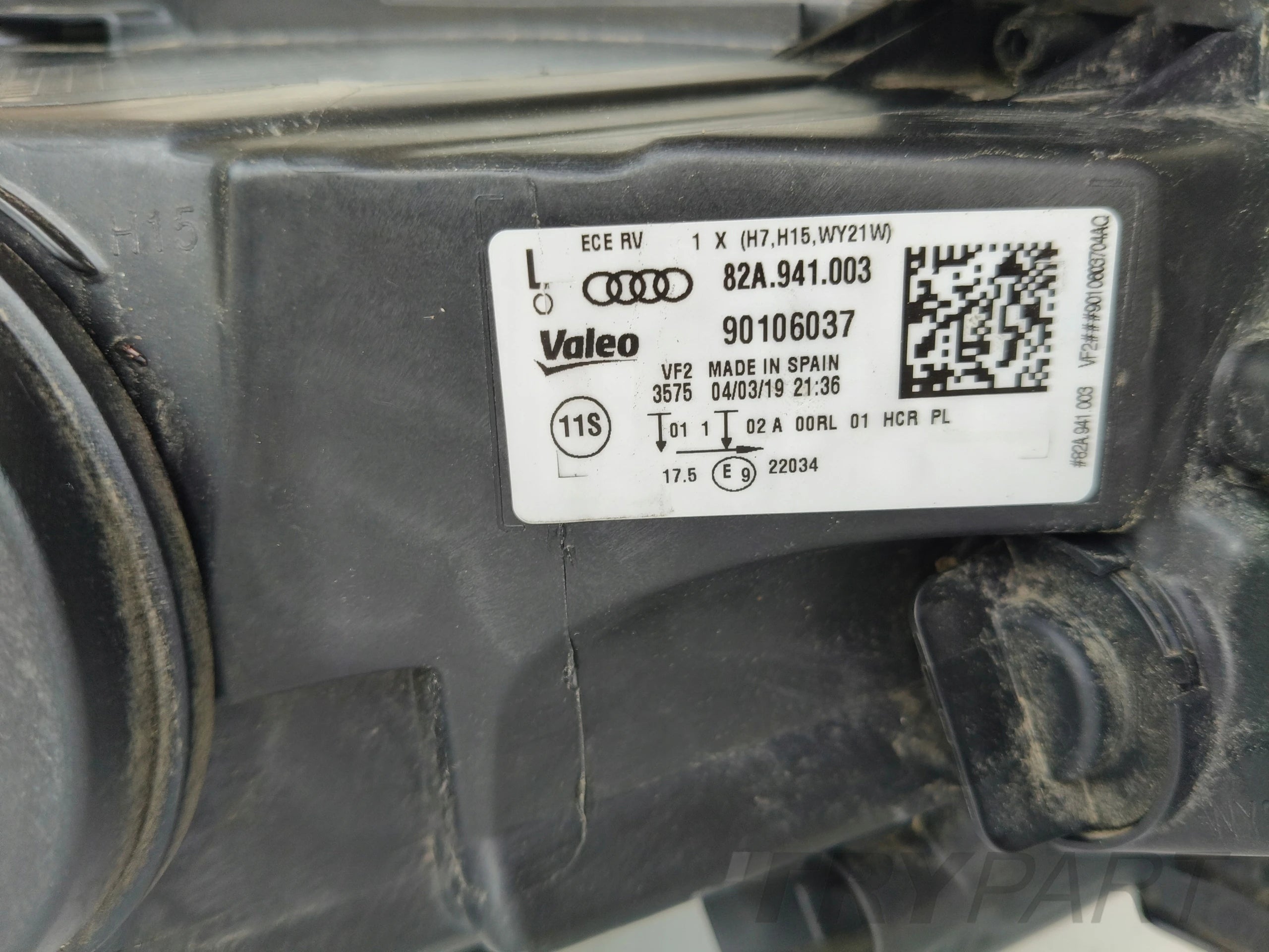 LEFT HEADLIGHT LAMP AUDI A1 82A 18-