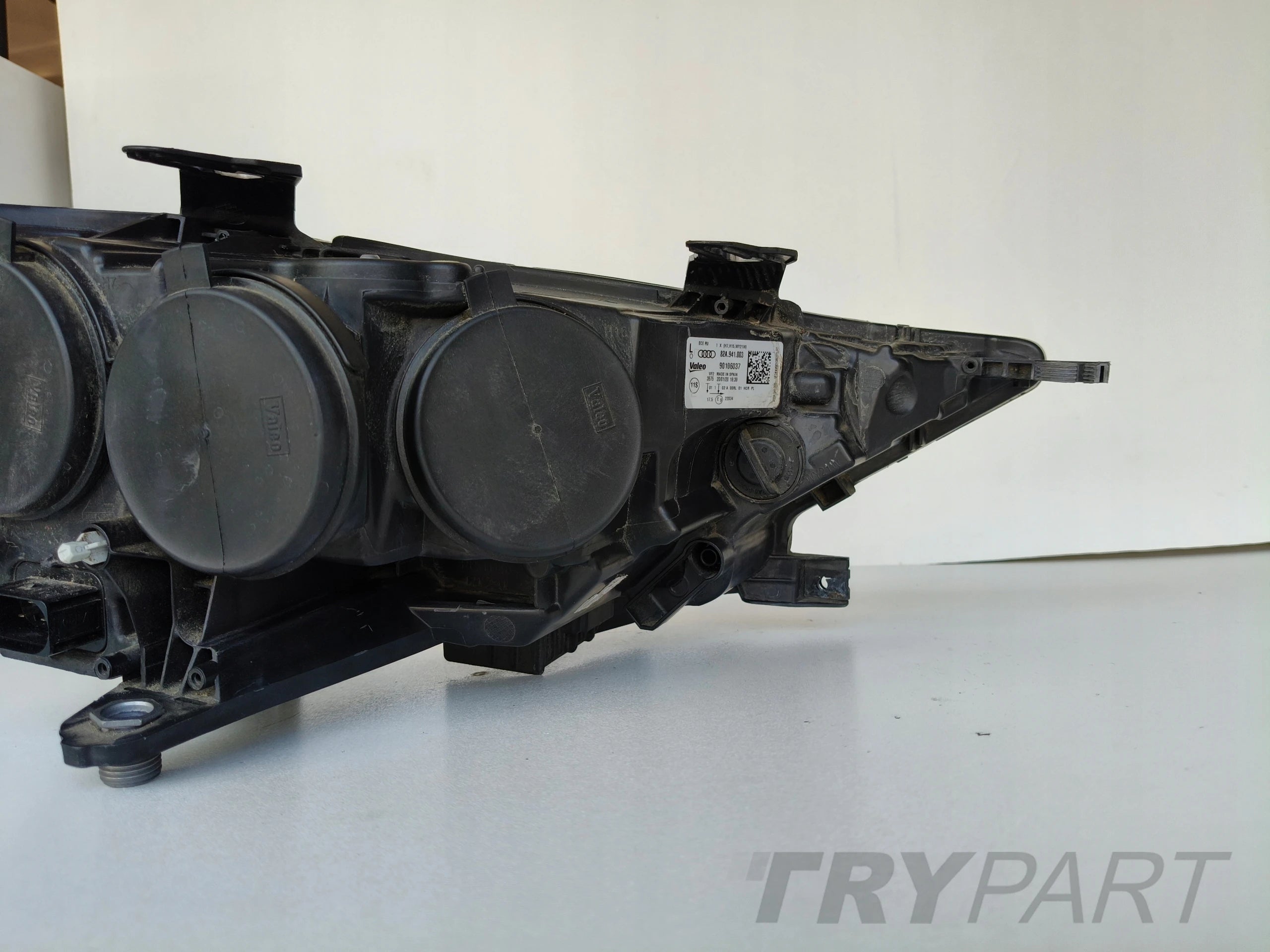 LEFT HEADLIGHT LAMP AUDI A1 II 82A 18-