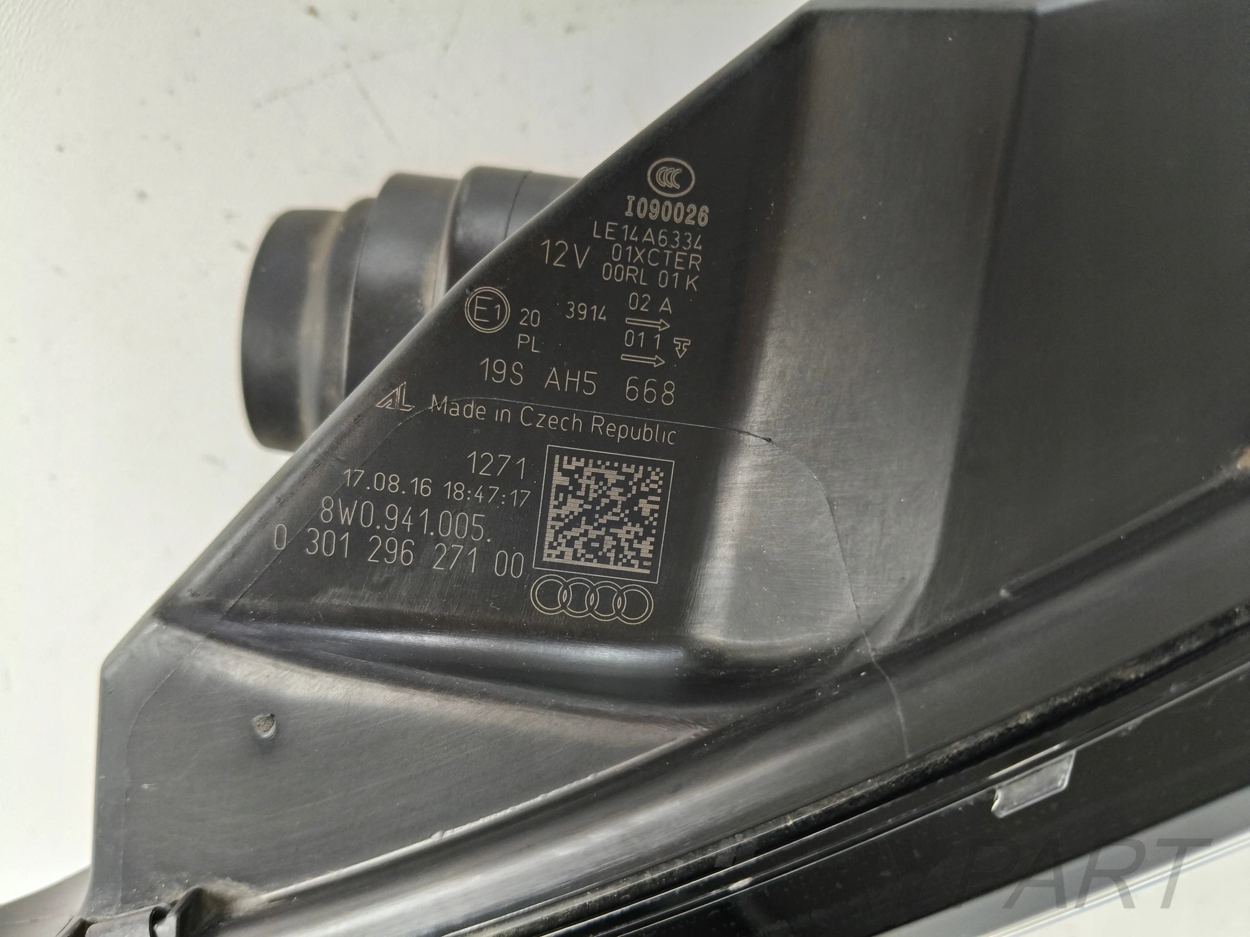 LEFT HEADLIGHT LAMP AUDI A4 B9 8W 8W0 15- XENON LED