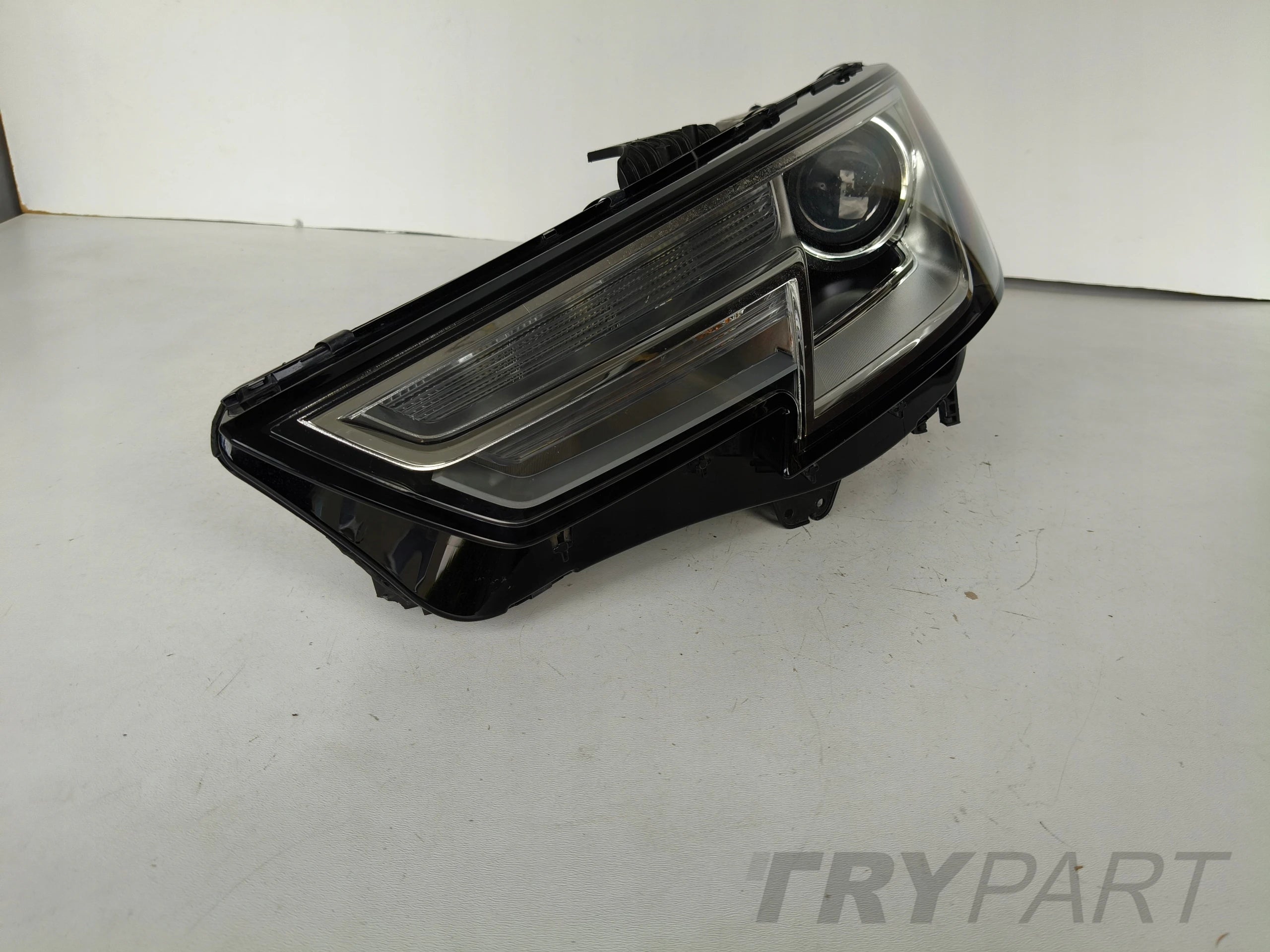 LEFT HEADLIGHT LAMP AUDI A4 B9 8W 8W0 15- XENON LED