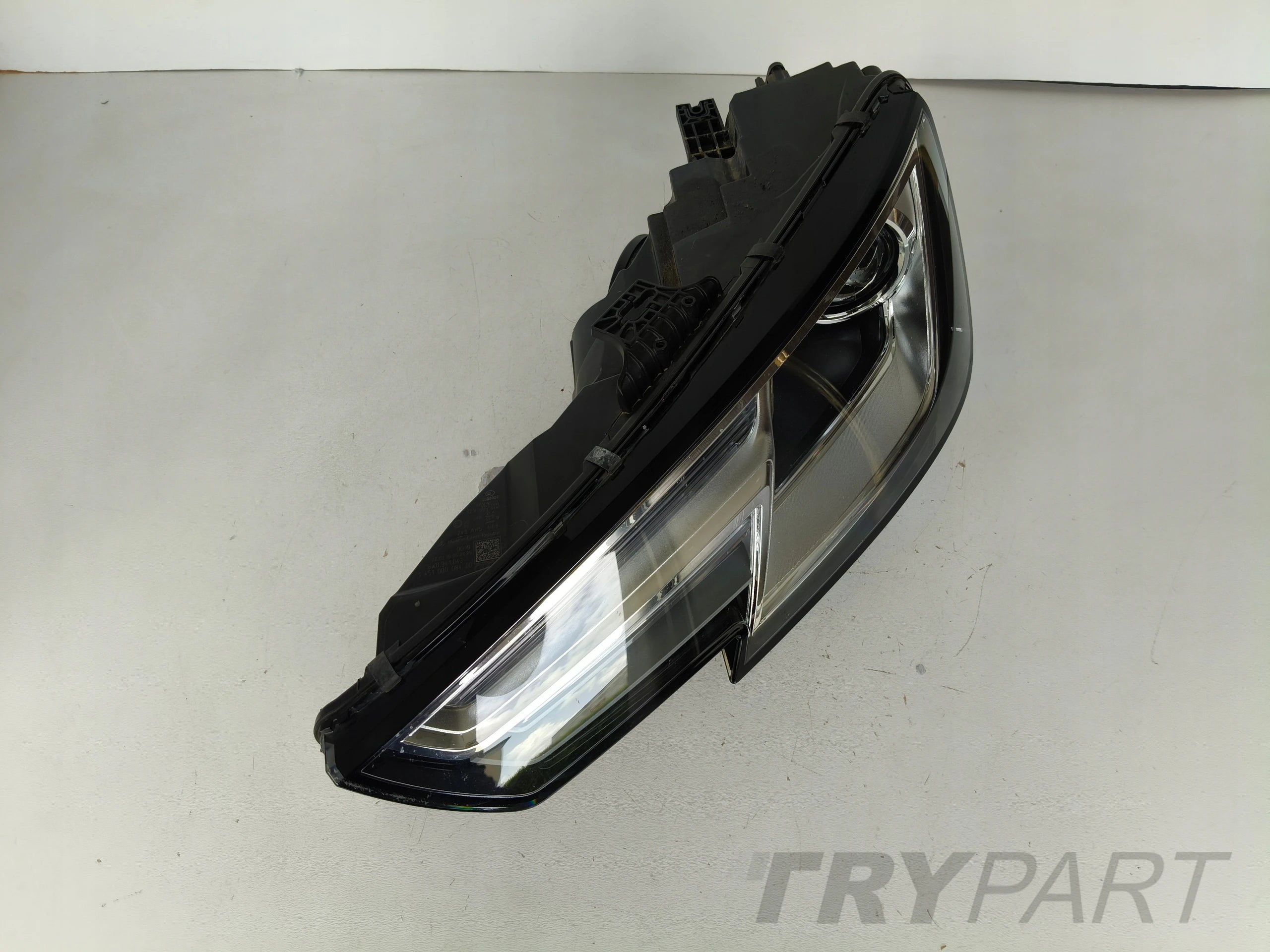 LEFT HEADLIGHT LAMP AUDI A4 B9 8W 8W0 15- XENON LED