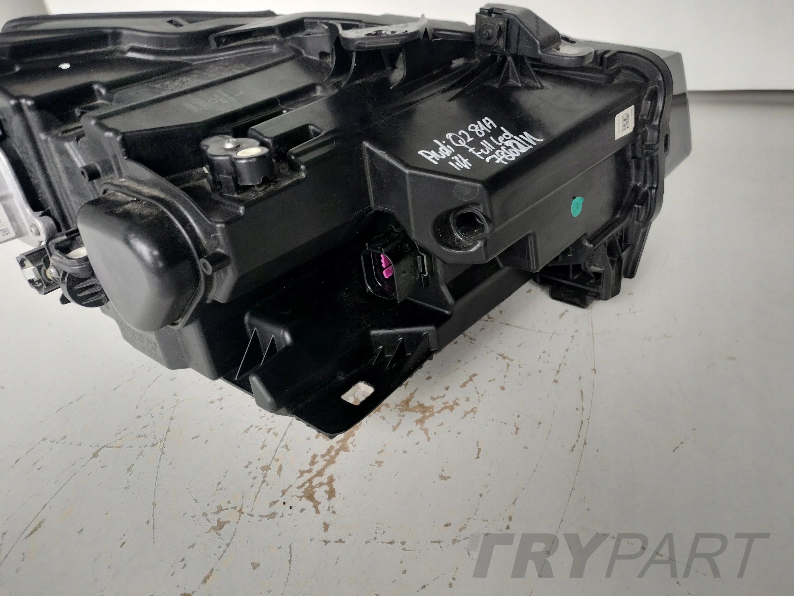 LEFT HEADLIGHT LAMP AUDI Q2 81A FULL LED LIFT