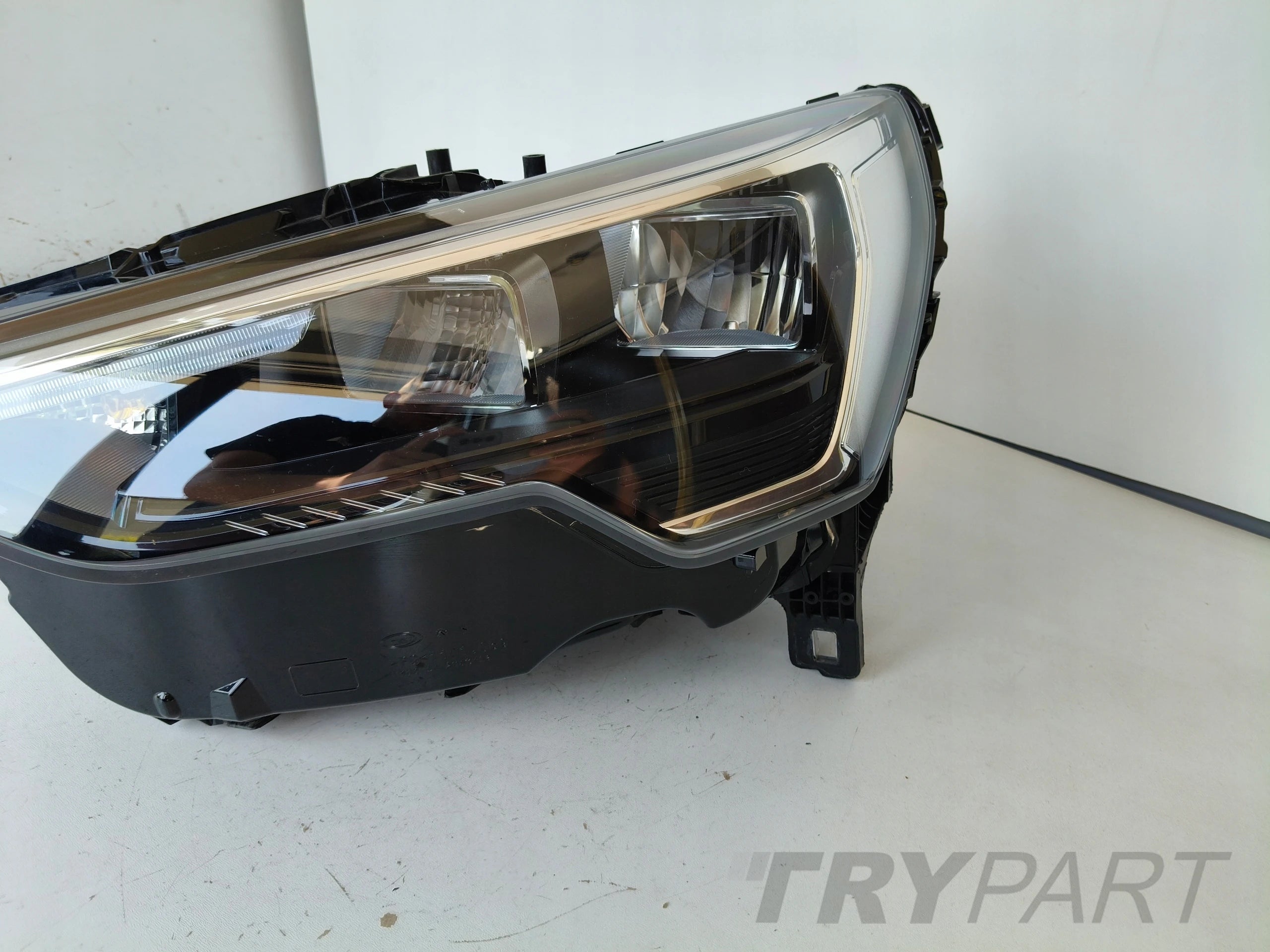 LEFT HEADLIGHT LAMP AUDI Q3 II 83A 18- FULL LED