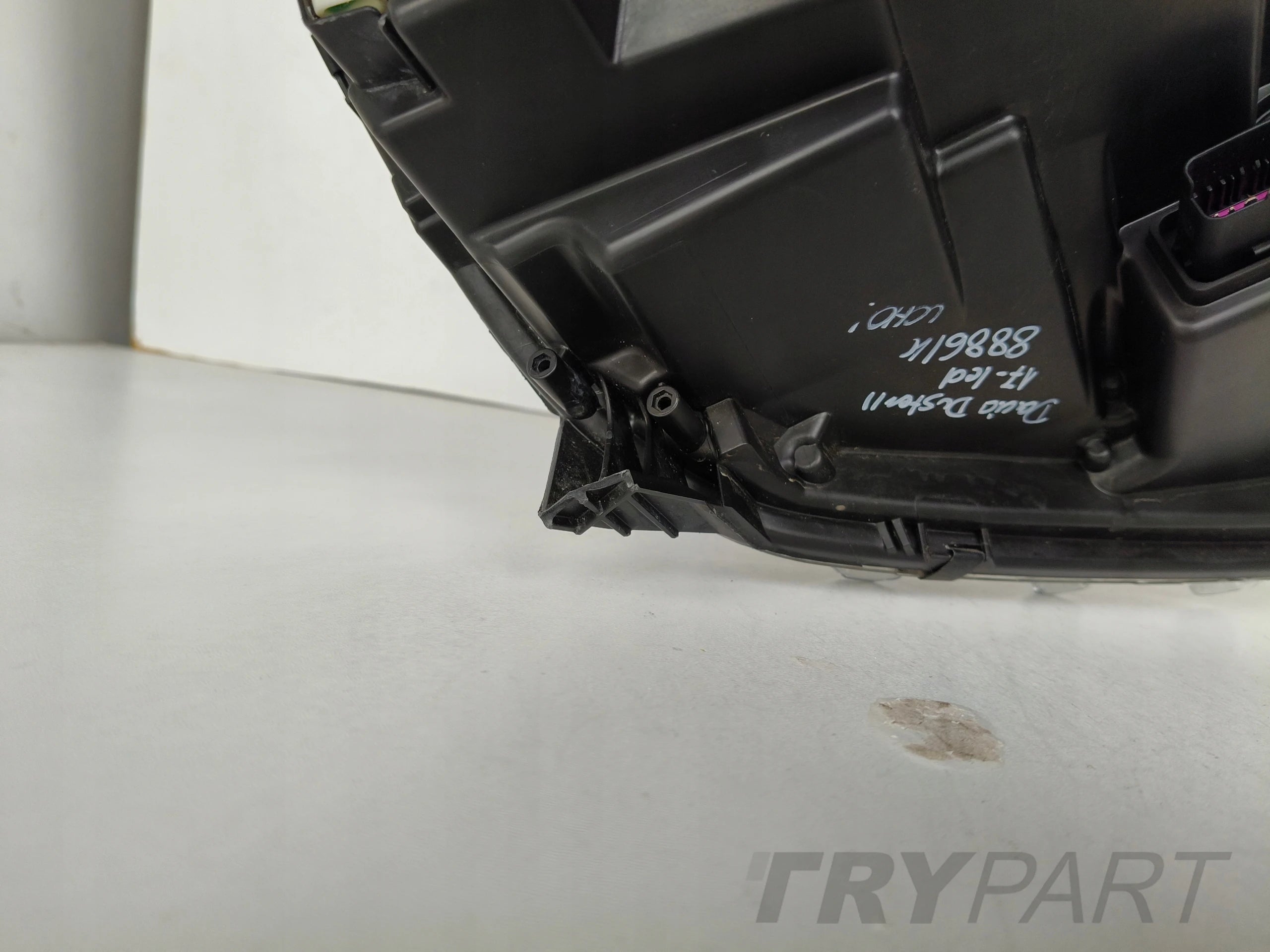 LEFT HEADLIGHT LAMP DACIA DUSTER II 17- LED