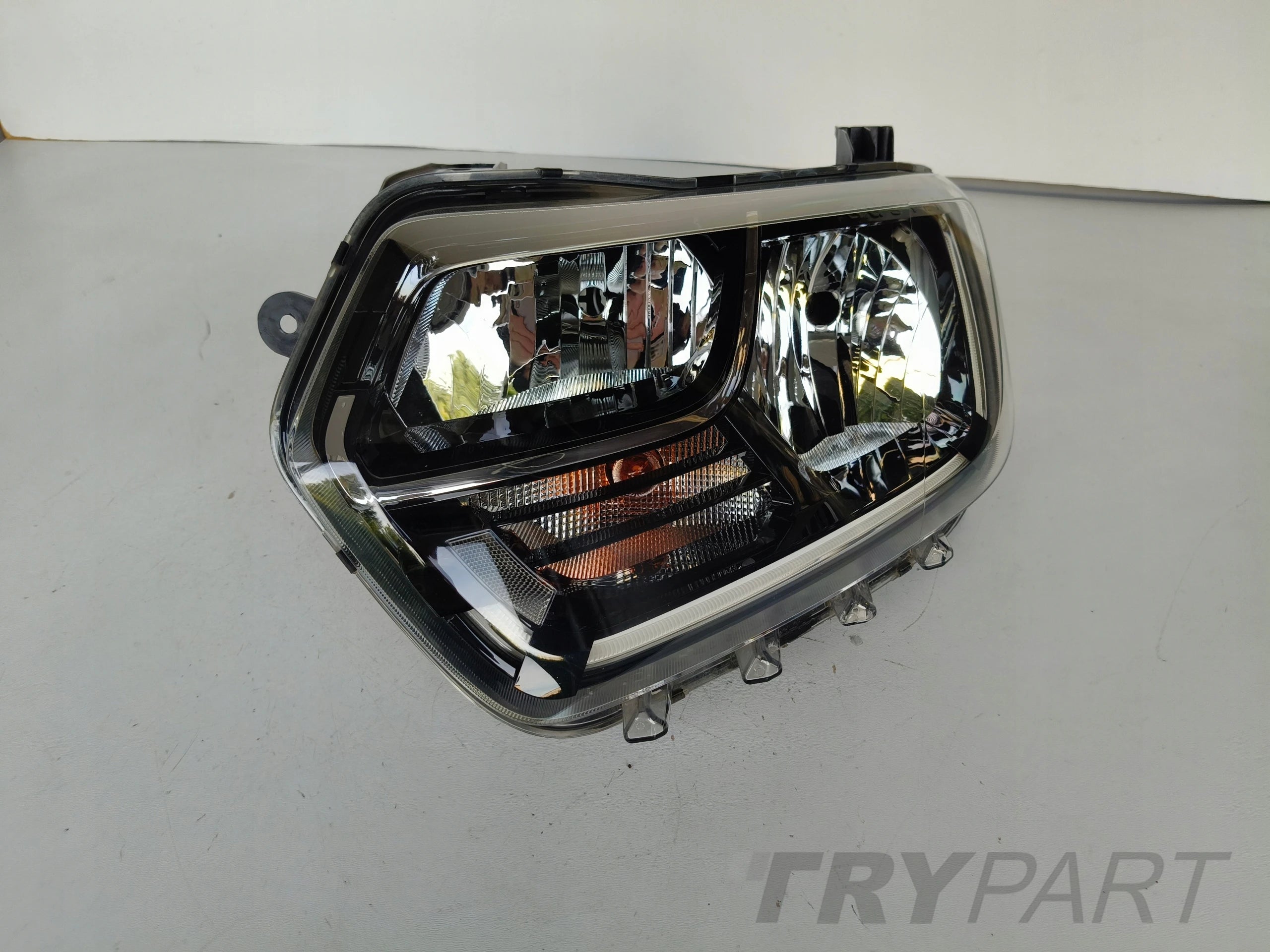 LEFT HEADLIGHT LAMP DACIA DUSTER II 17- LED