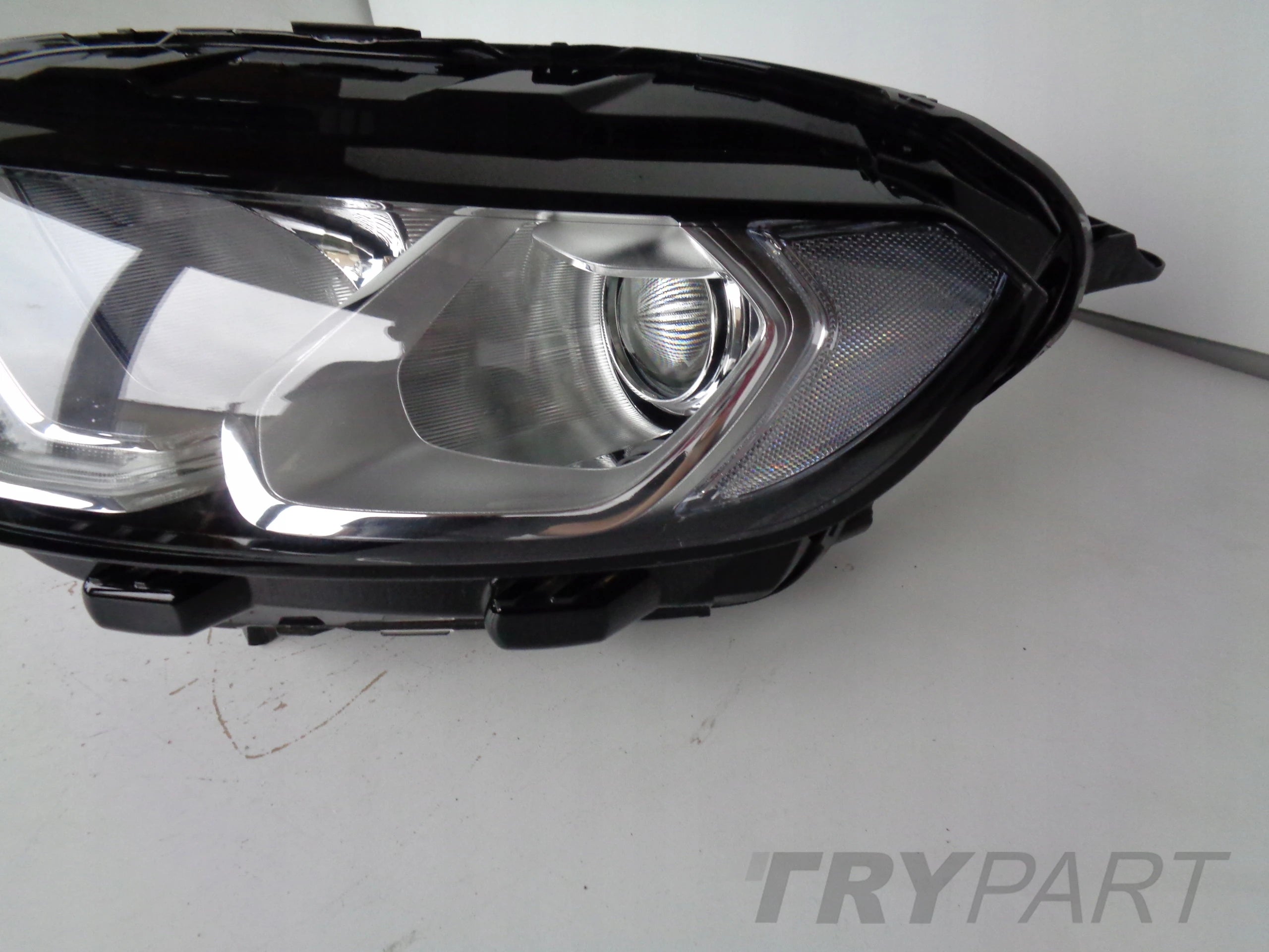 LEFT HEADLIGHT LAMP FORD ECOSPORT 17- FACELIFT