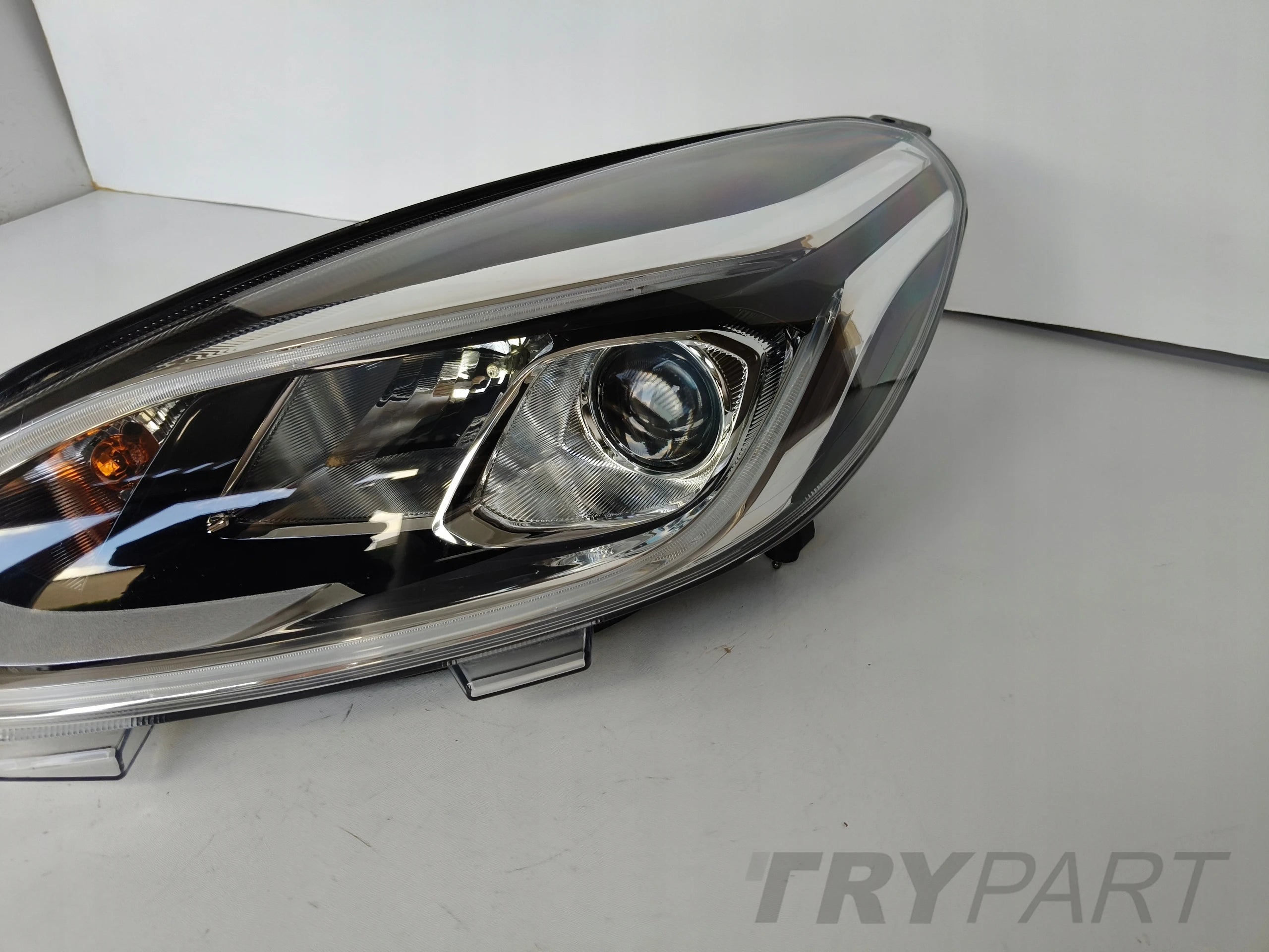 LEFT HEADLIGHT LAMP FORD FIESTA MK8 17- LED