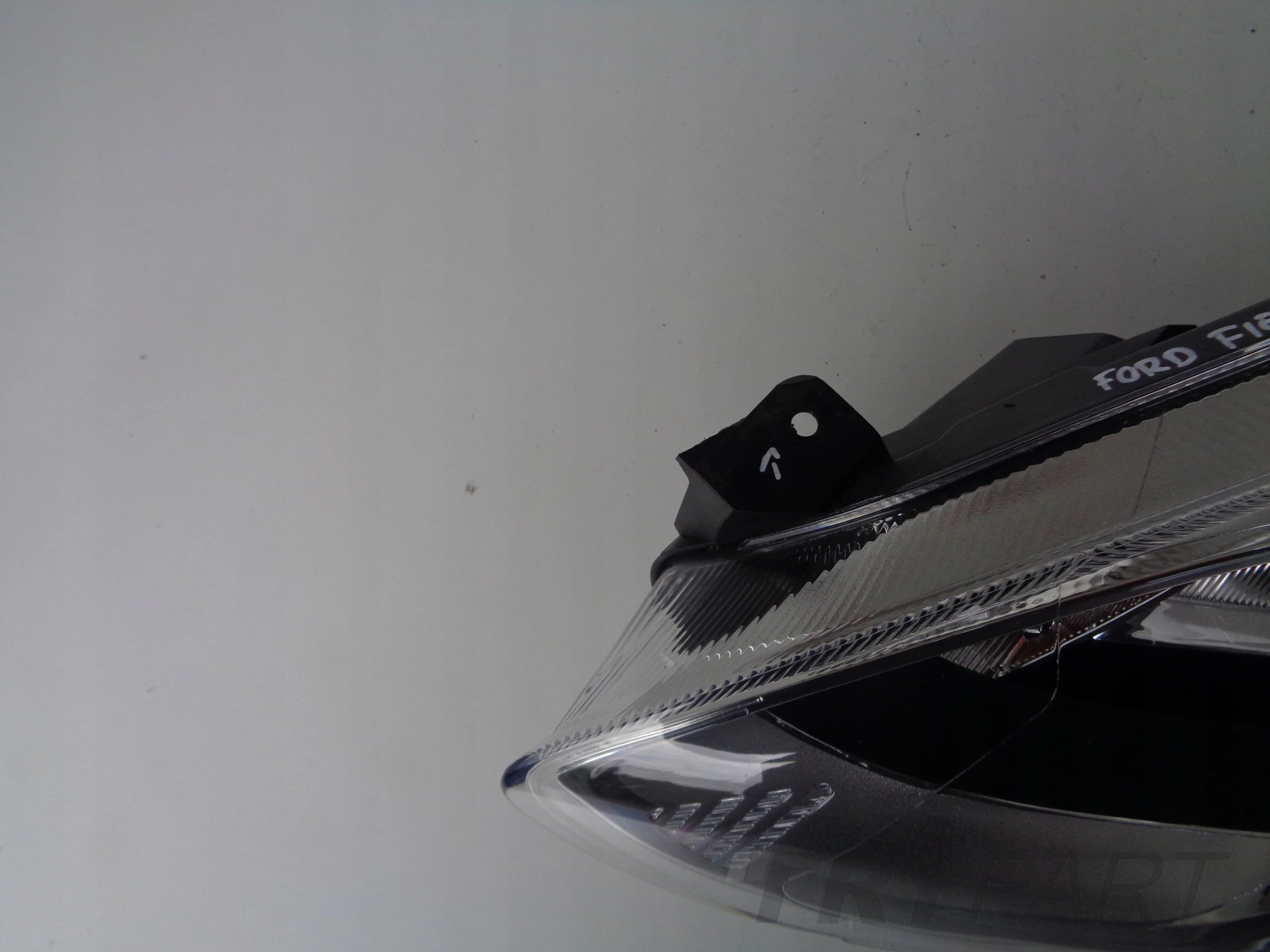 LEFT HEADLIGHT LAMP FORD FIESTA MK8 17-