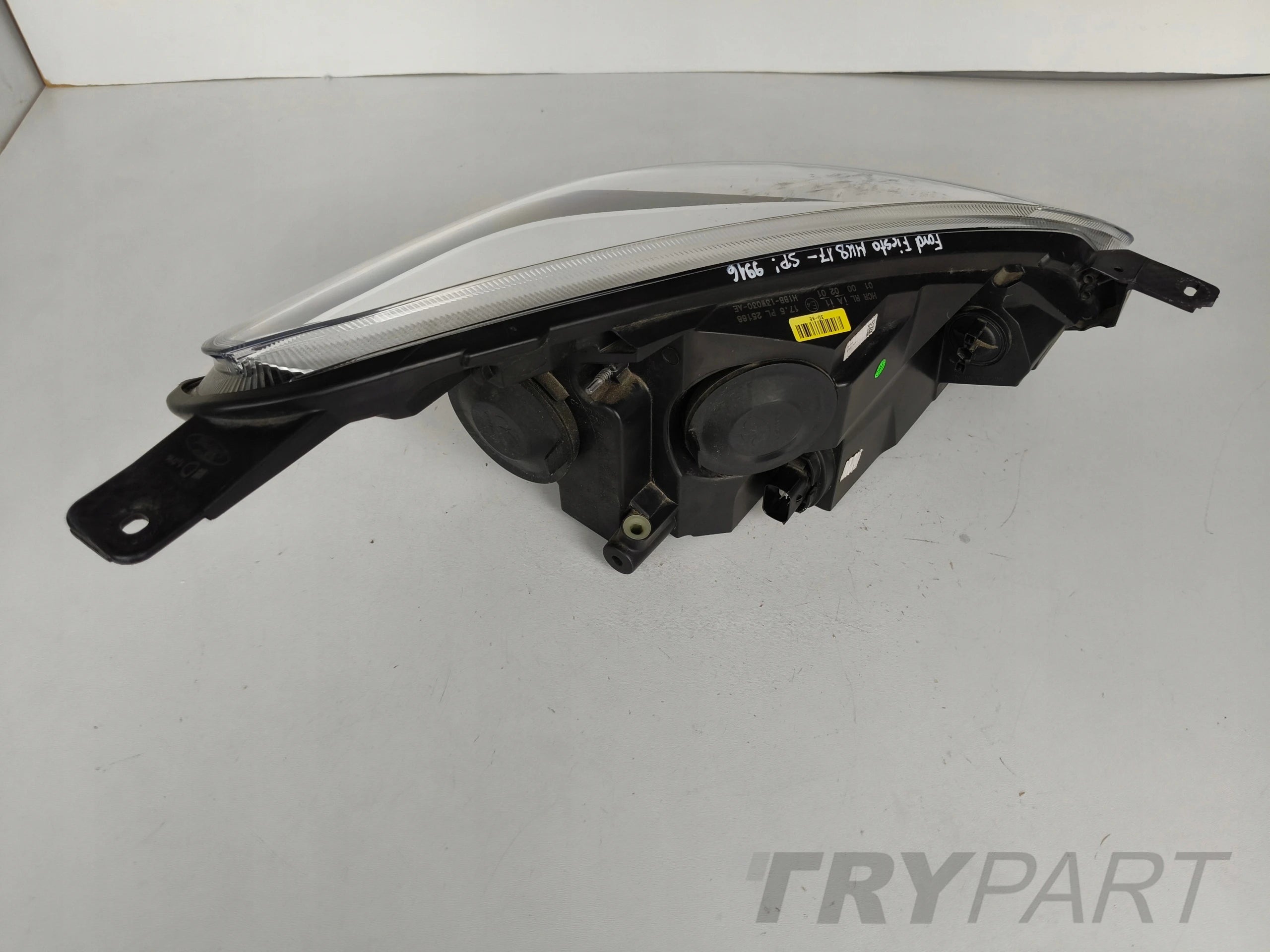 LEFT HEADLIGHT LAMP FORD FIESTA MK8 17-