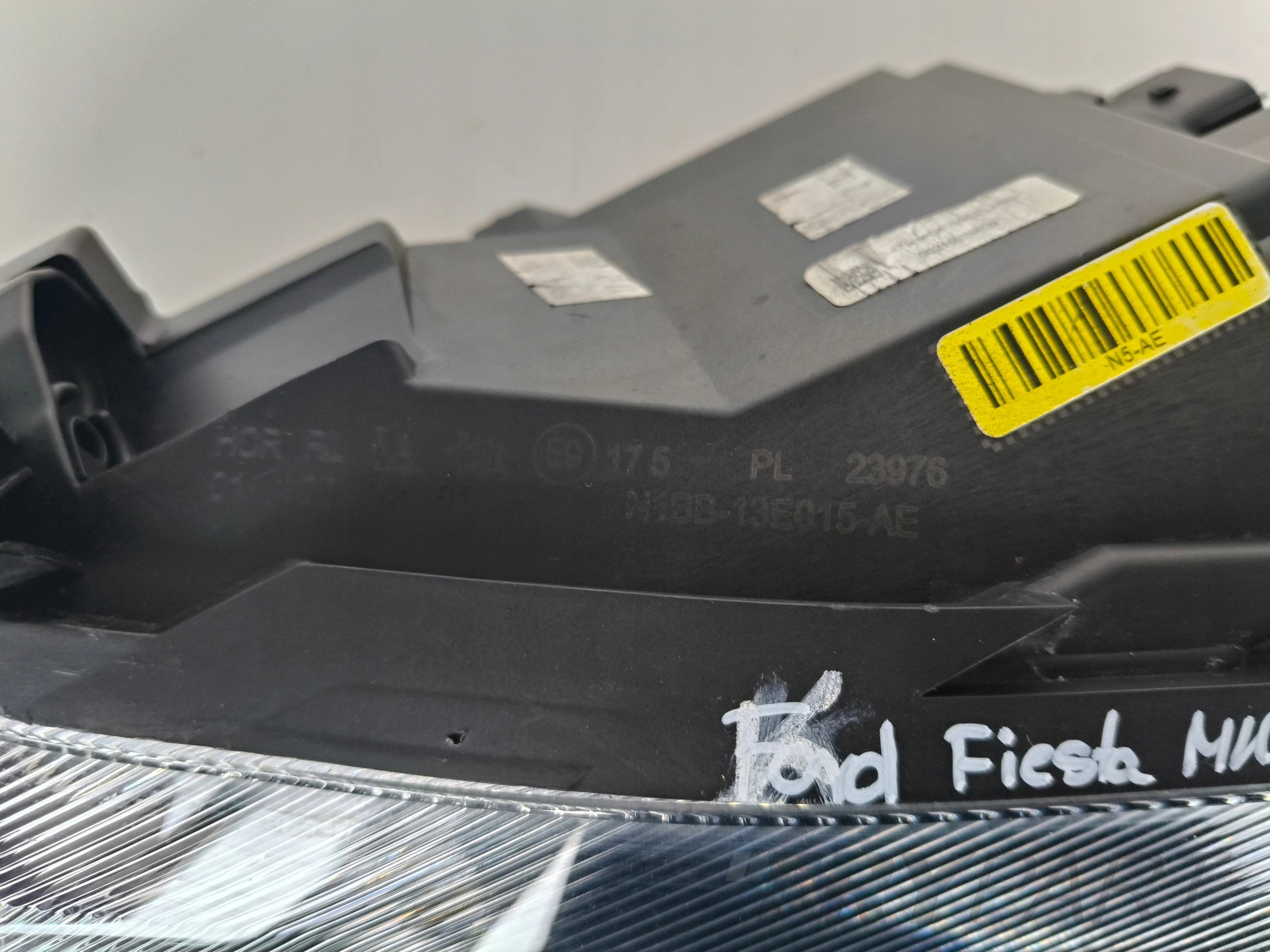 LEFT HEADLIGHT LAMP FORD FIESTA MK8 21- FACELIFT FULL LED