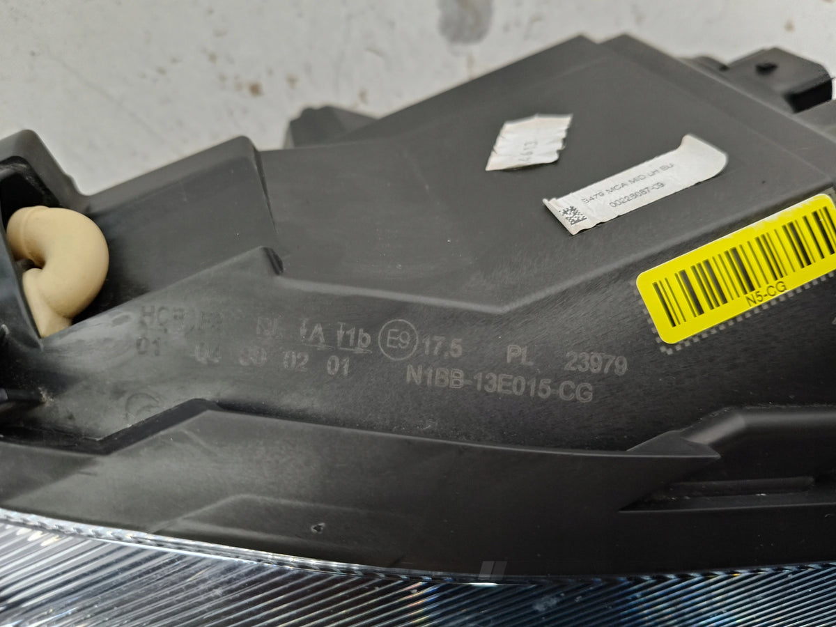 LEFT HEADLIGHT LAMP FORD FIESTA MK8 21- FACELIFT FULL LED
