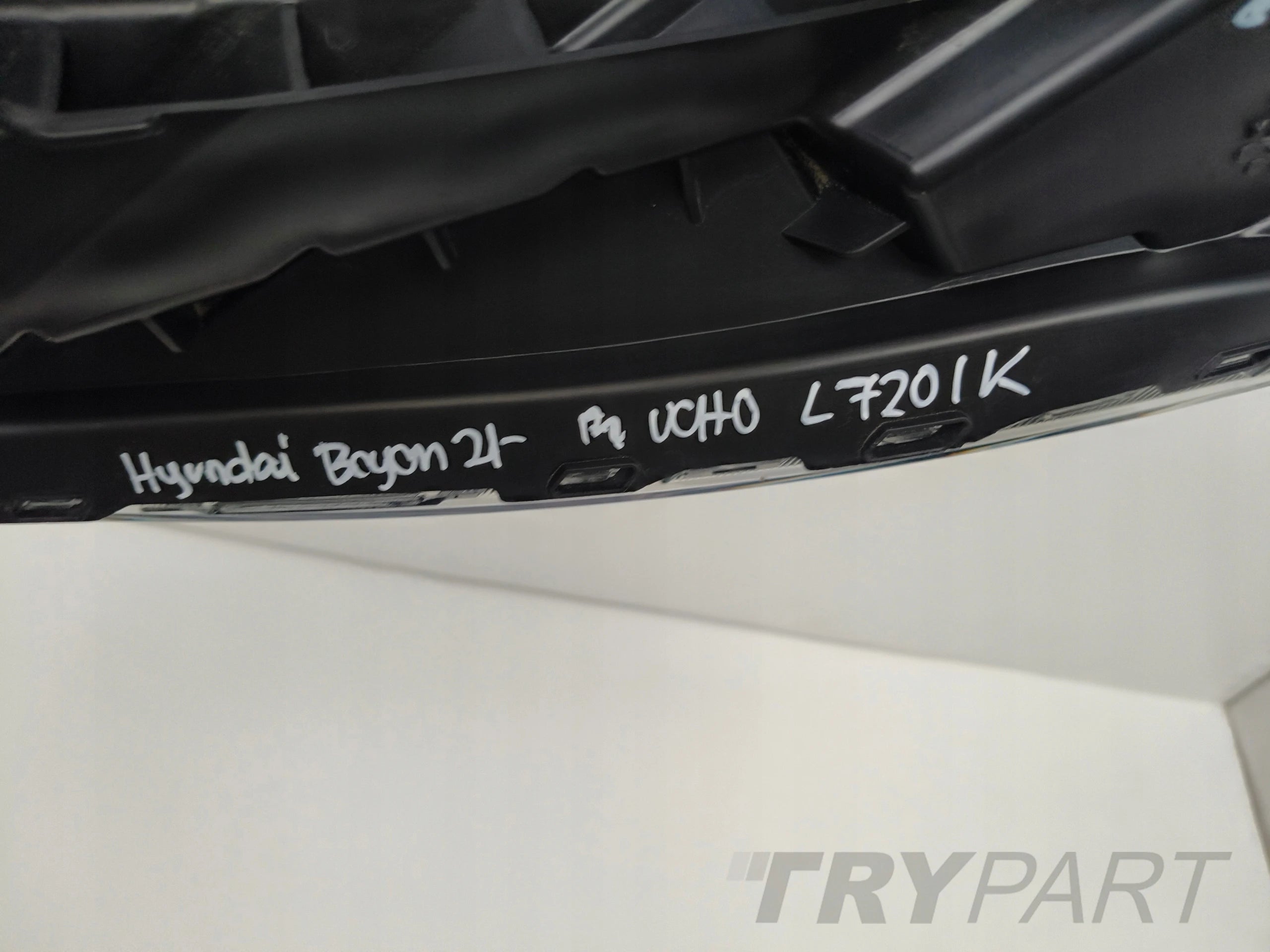 LEFT HEADLIGHT LAMP HYUNDAI BAYON 21-