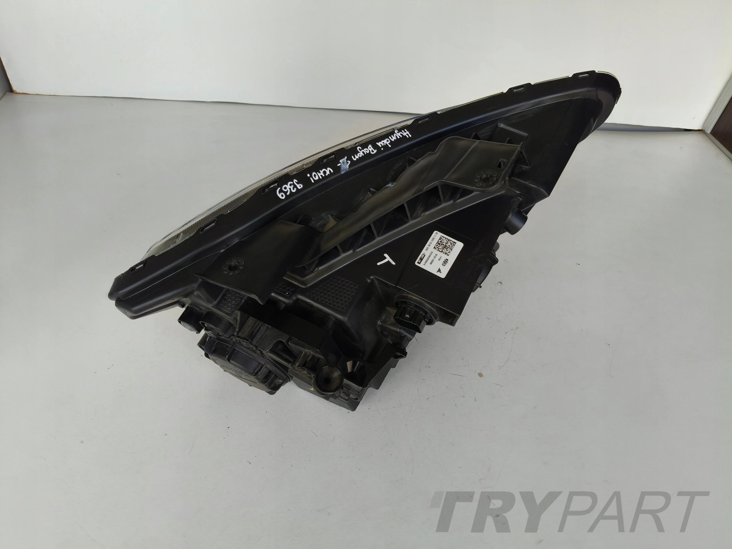 LEFT HEADLIGHT LAMP HYUNDAI BAYON 21-
