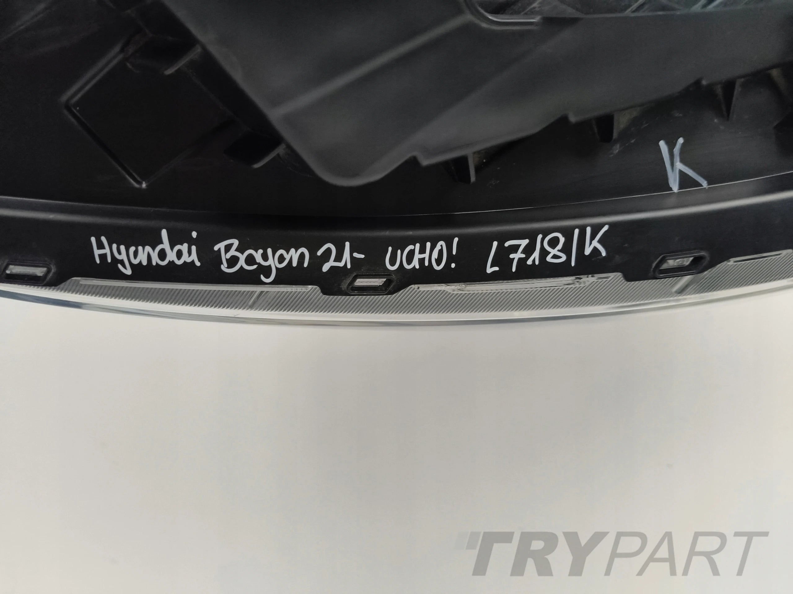 LEFT HEADLIGHT LAMP HYUNDAI BAYON 21-