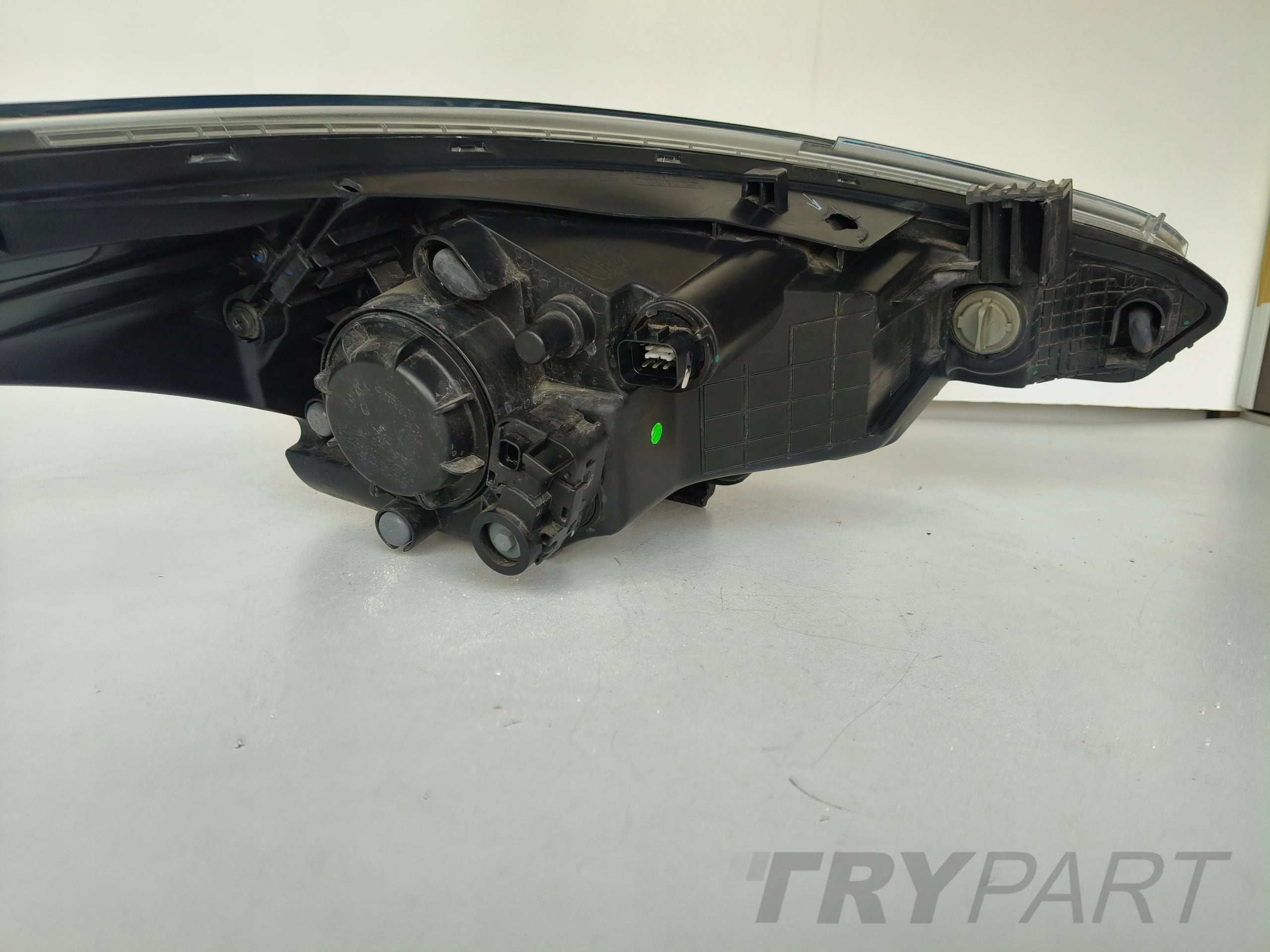 LEFT HEADLIGHT LAMP HYUNDAI i20 II 14-