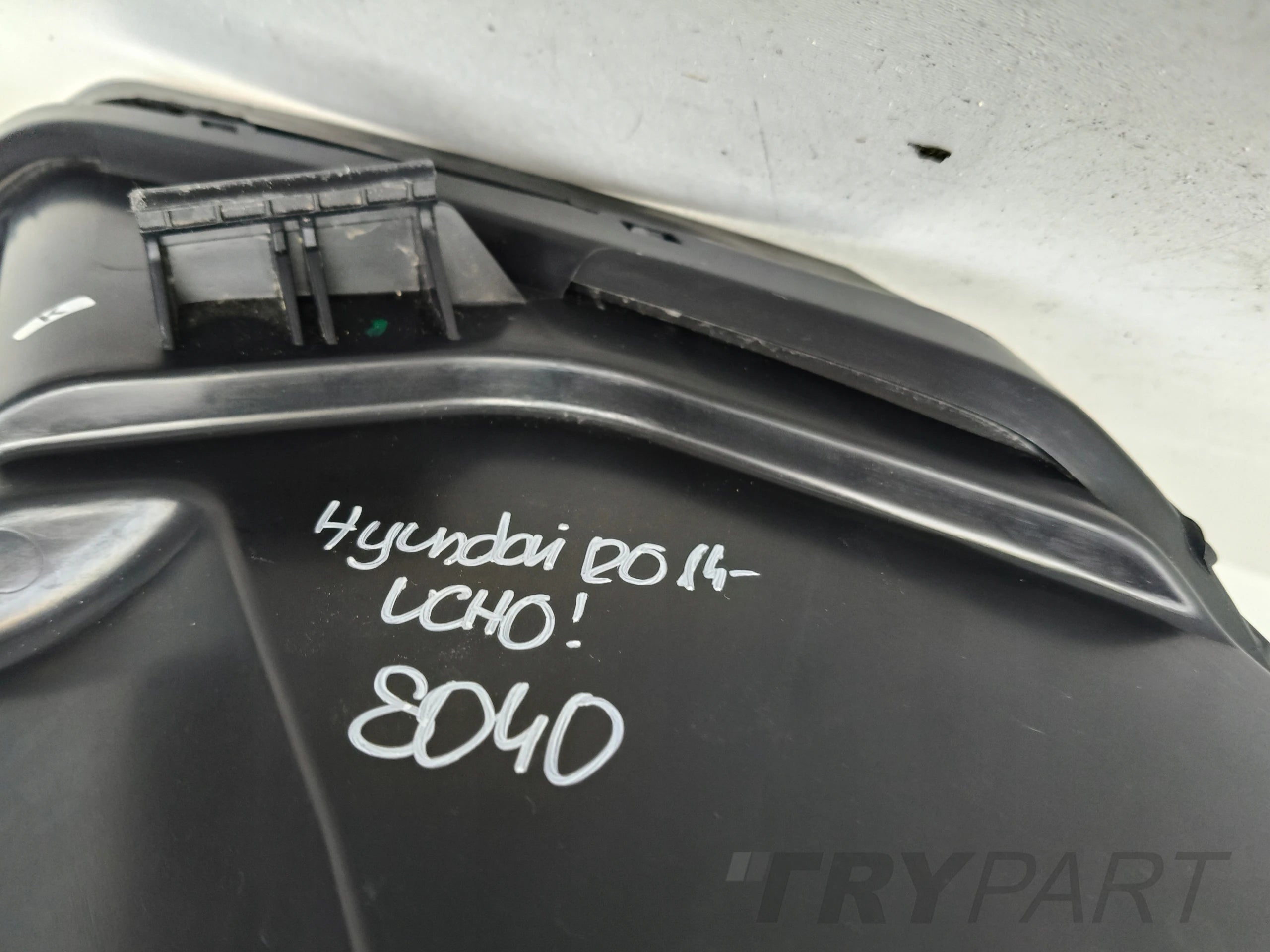 LEFT HEADLIGHT LAMP HYUNDAI i20 II 14-