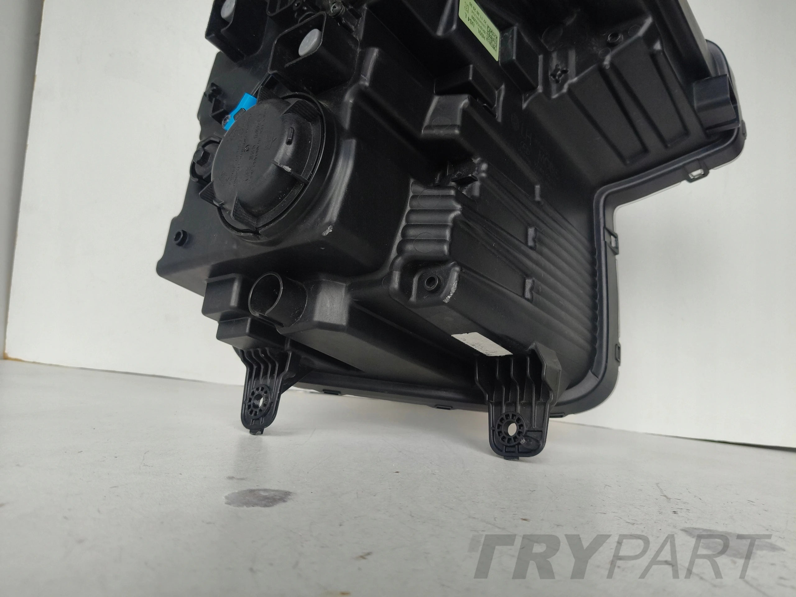 LEFT HEADLIGHT LAMP HYUNDAI STARIA 22- FULL LED