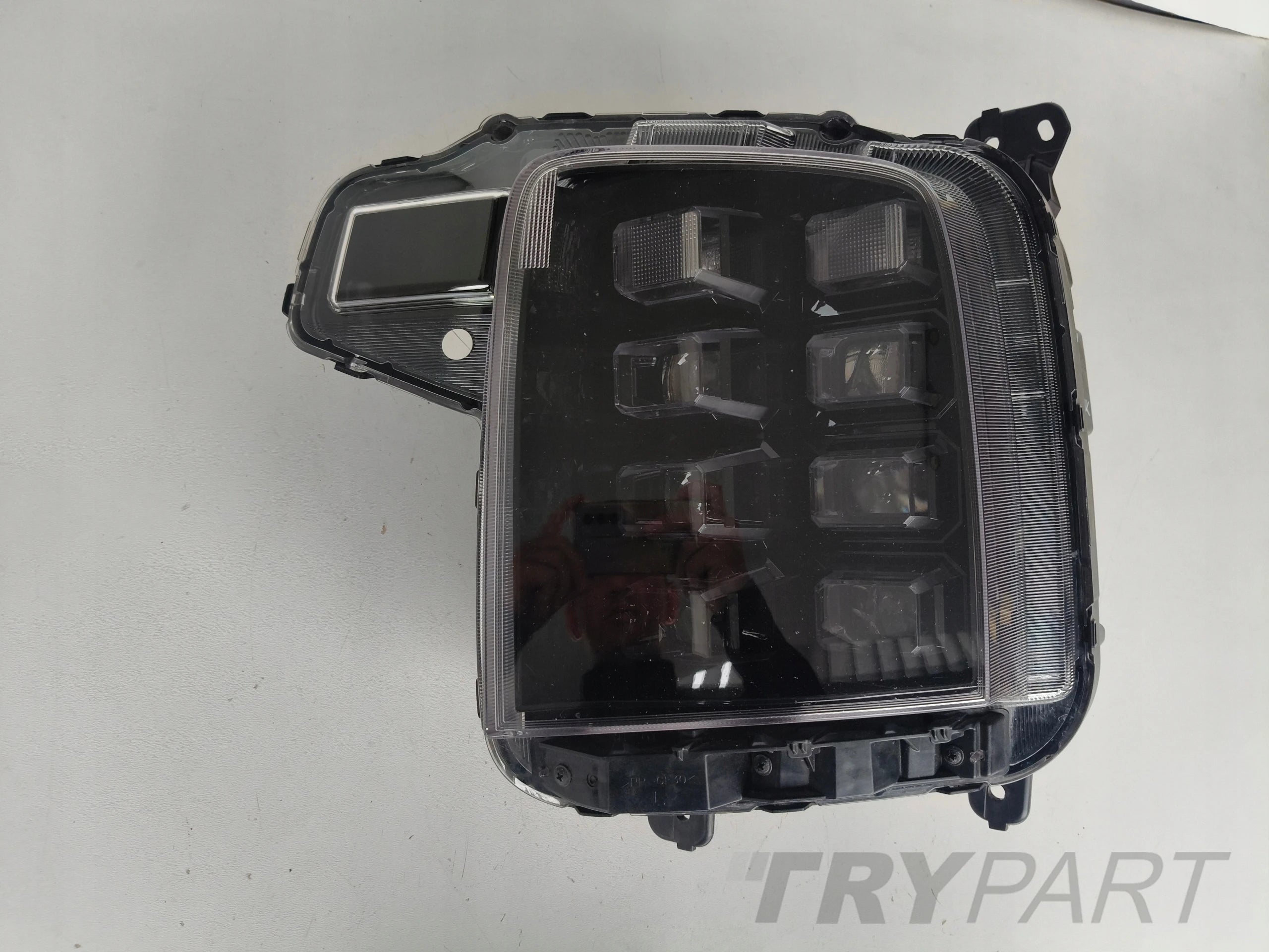 LEFT HEADLIGHT LAMP HYUNDAI STARIA 22- FULL LED