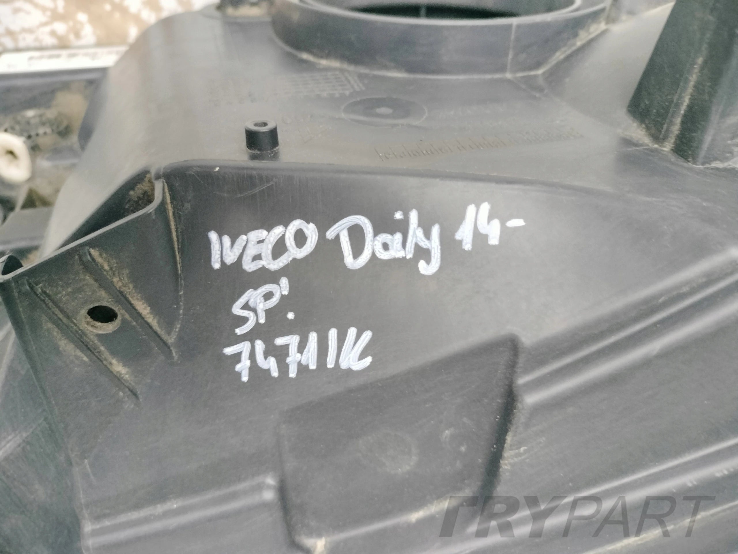 LEFT HEADLIGHT LAMP IVECO DAILY 14-