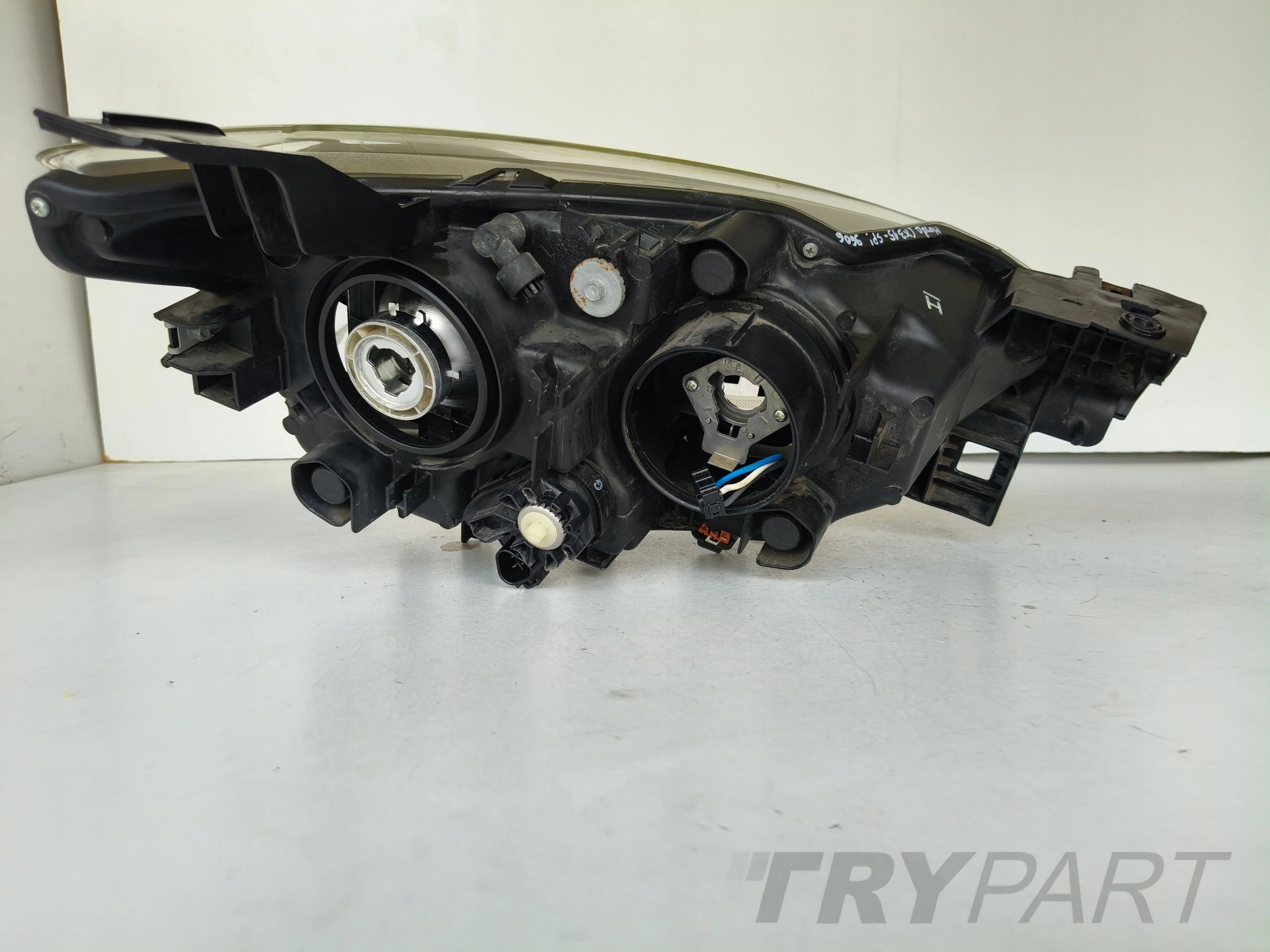 LEFT HEADLIGHT LAMP MAZDA CX3 15-