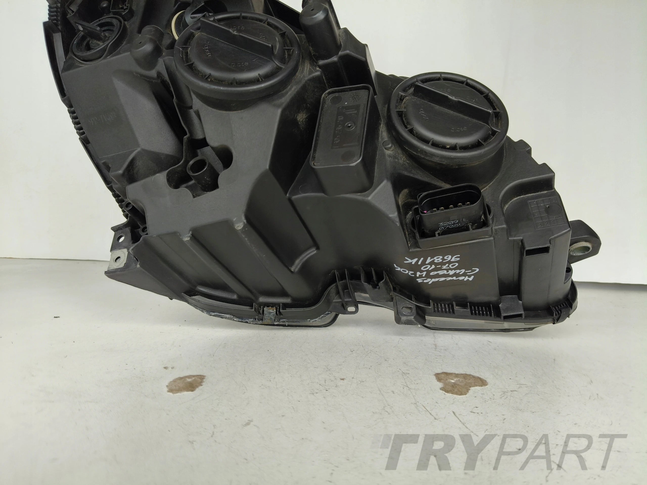 LEFT HEADLIGHT LAMP MERCEDES C-CLASS W204 07-10