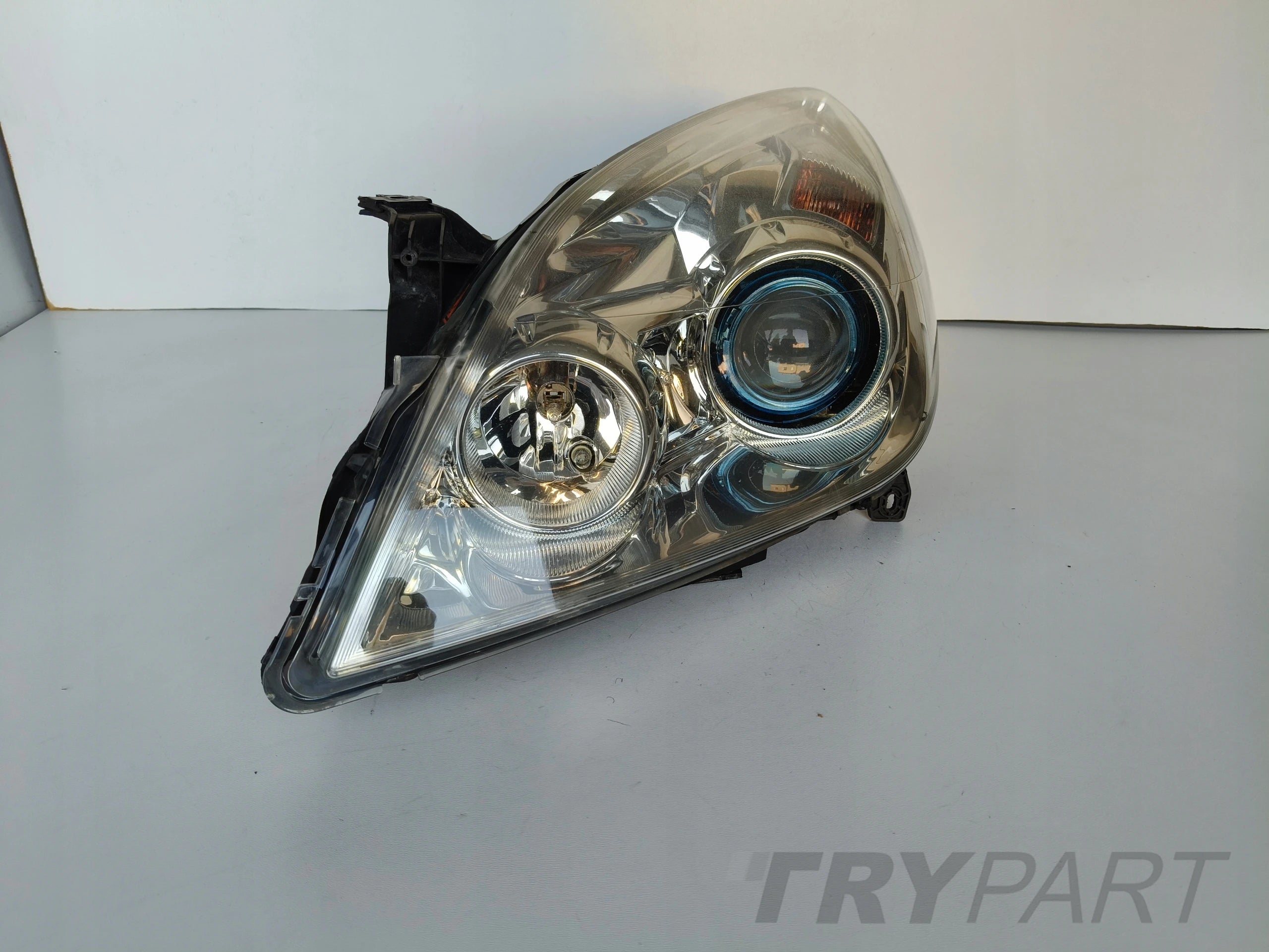 LEFT HEADLIGHT LAMP OPEL VECTRA C 05- LIFT XENON SWIVEL