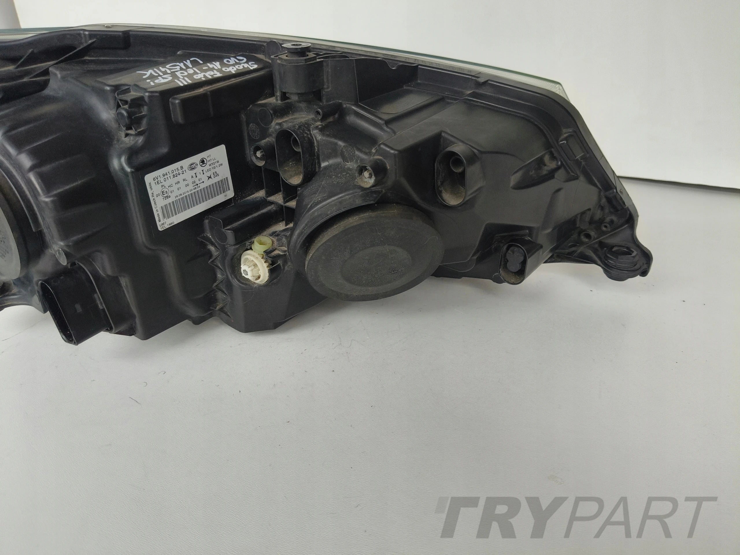 LEFT HEADLIGHT LAMP SKODA FABIA III 3 6V 6V0 14- LED