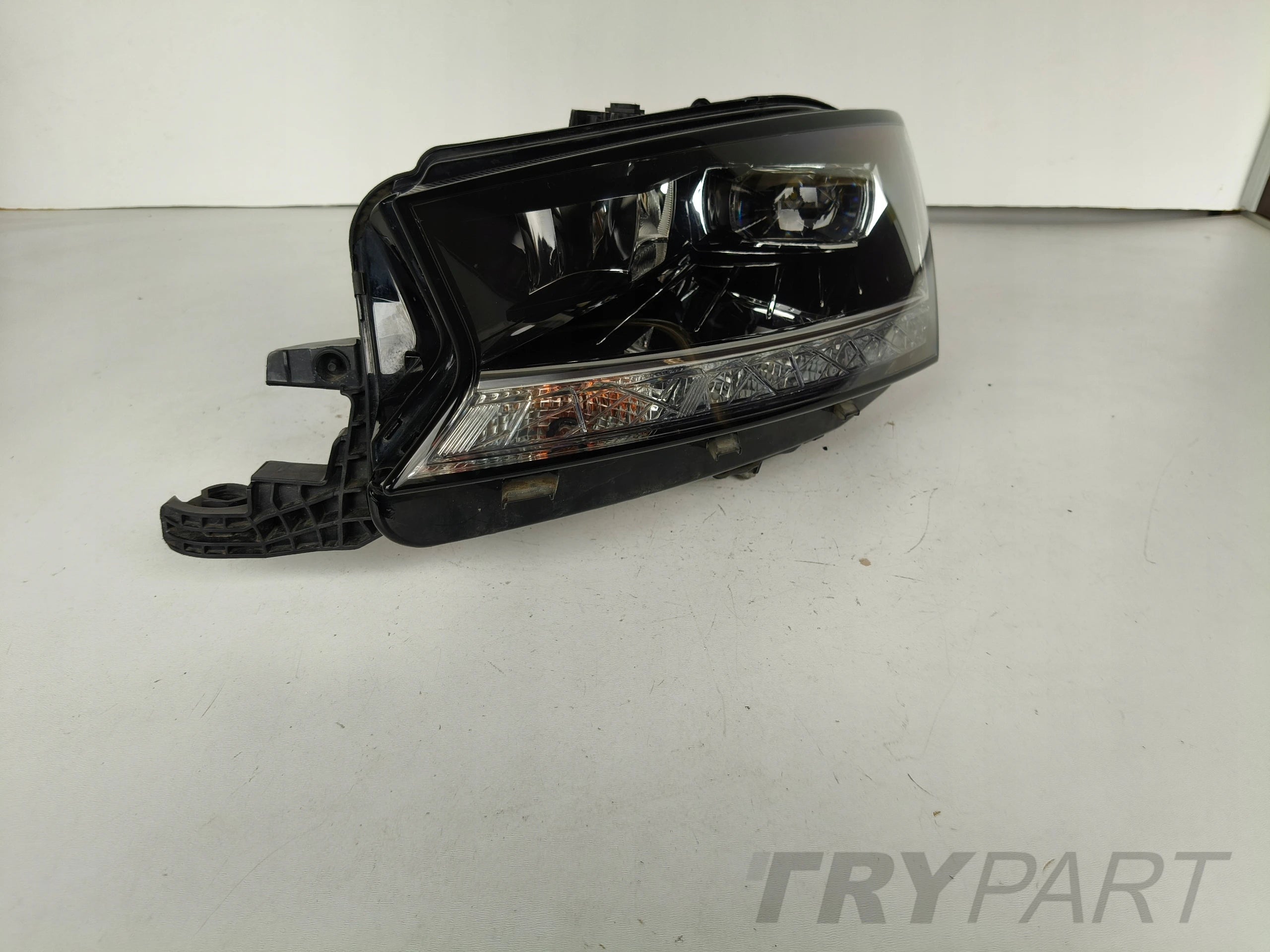 LEFT HEADLIGHT LAMP SKODA FABIA III 3 6V 6V0 18- LIFT FULL LED