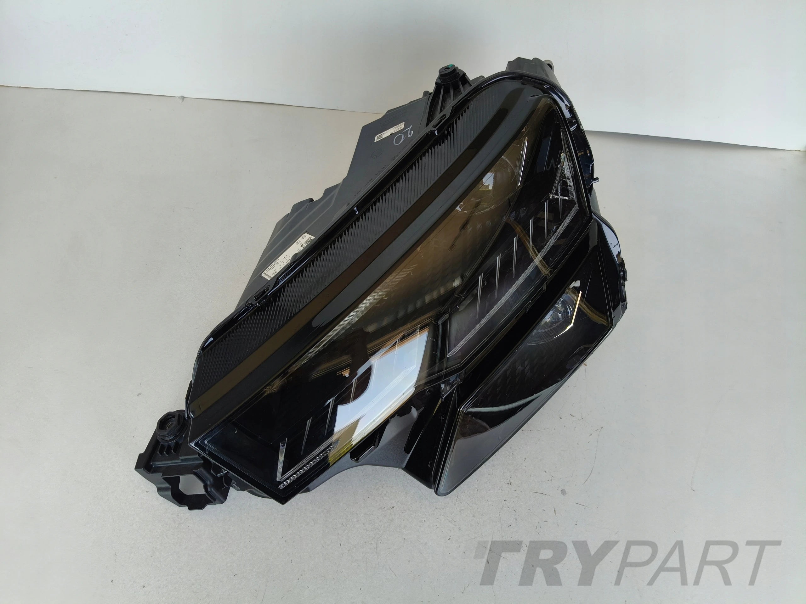 LEFT HEADLIGHT LAMP SKODA KAROQ 57A 21- LIFT FULL LED