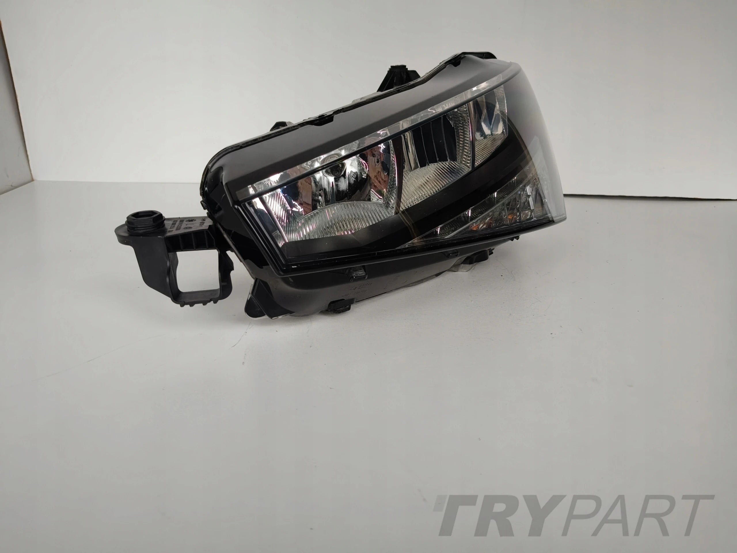 LEFT HEADLIGHT LAMP SKODA SCALA 657 18- LED