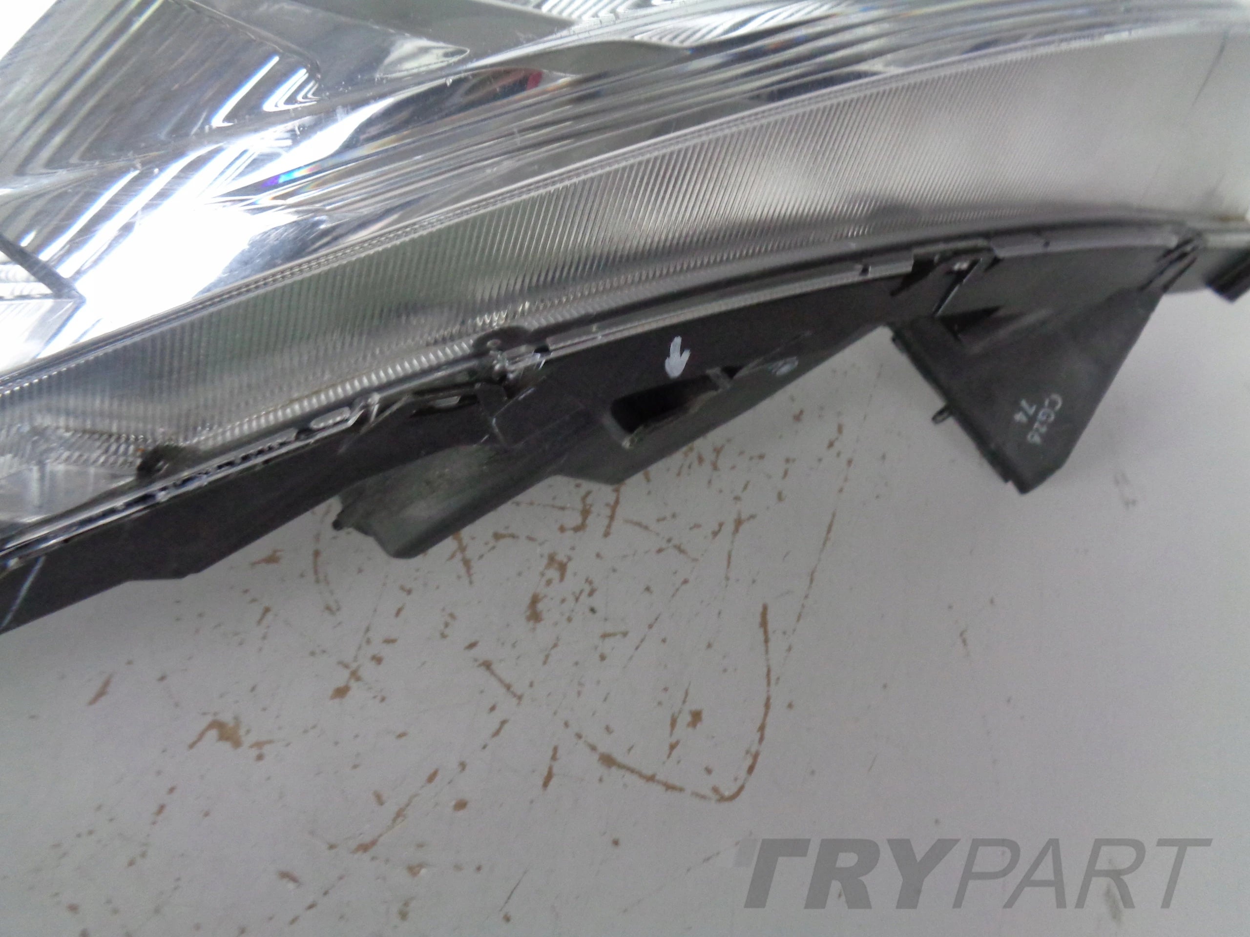 LEFT HEADLIGHT LAMP SUZUKI SWIFT MK7 10-