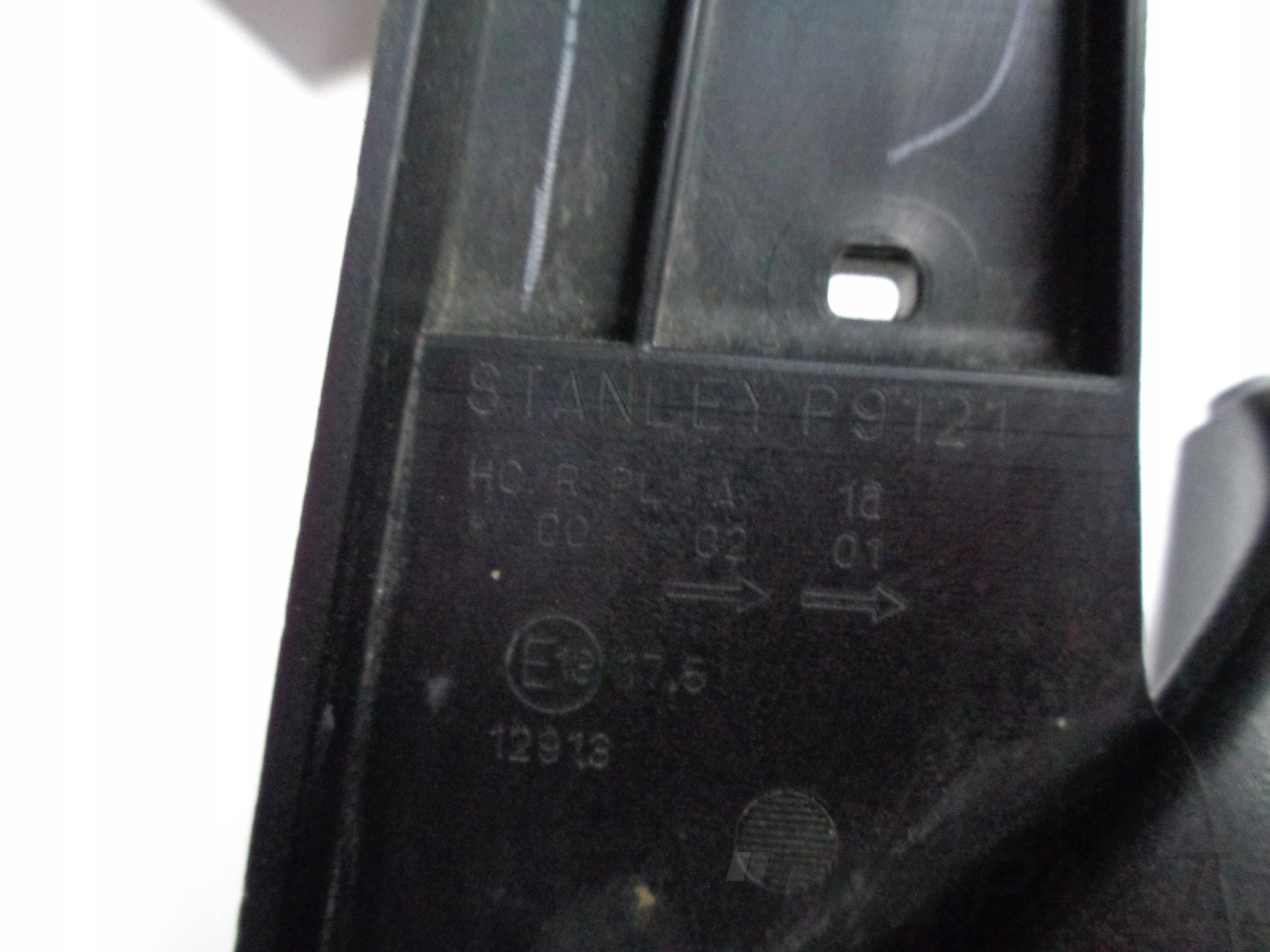 LEFT HEADLIGHT LAMP SUZUKI SWIFT MK7 10-