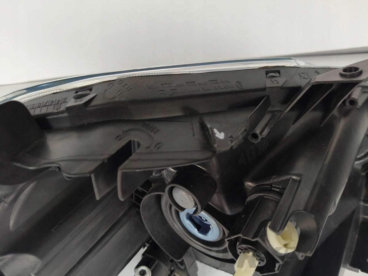 LEFT HEADLIGHT LAMP TOYOTA AURIS 10-12 LIFT