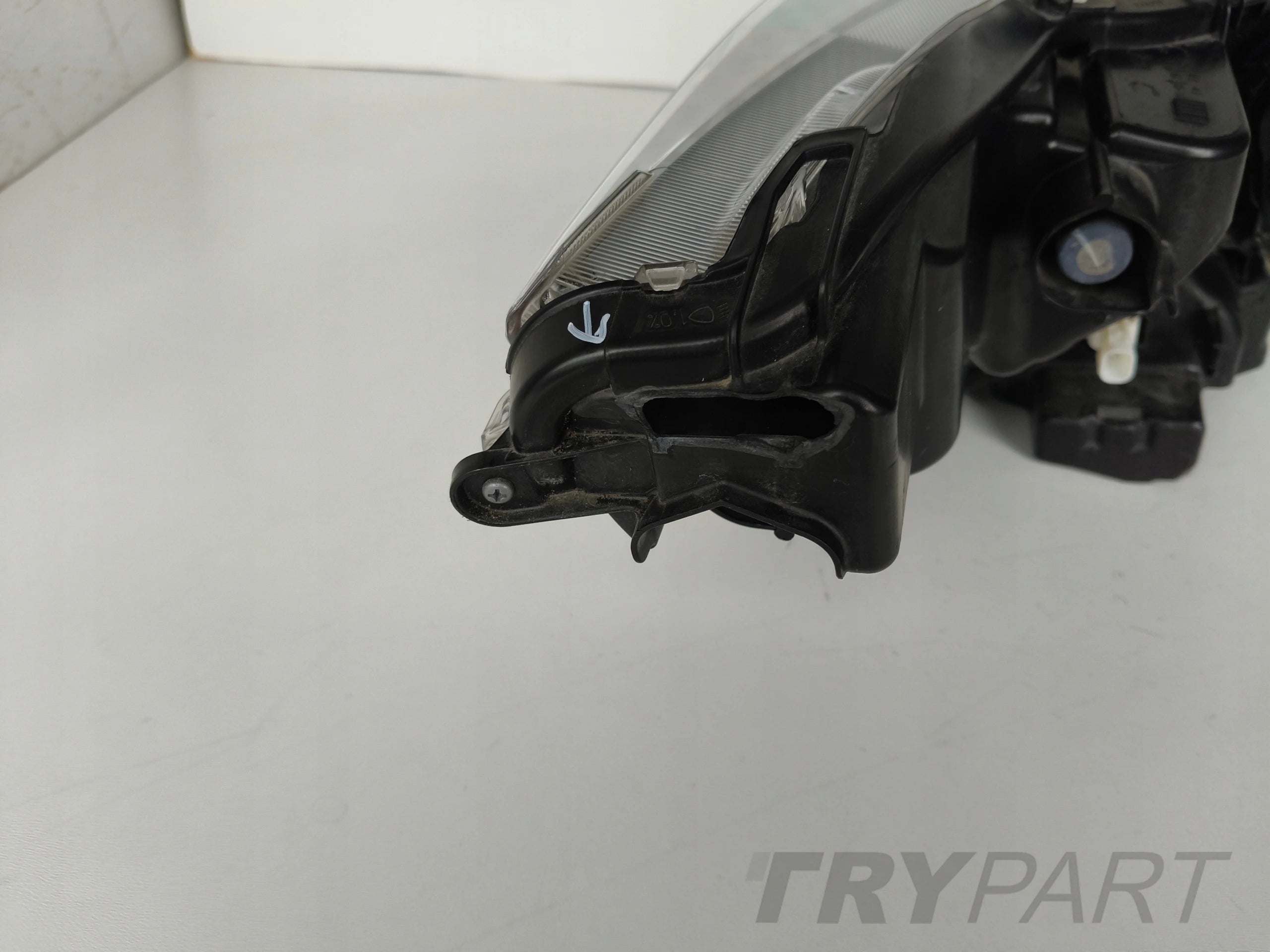 LEFT HEADLIGHT LAMP TOYOTA YARIS IV 20- FULL LED