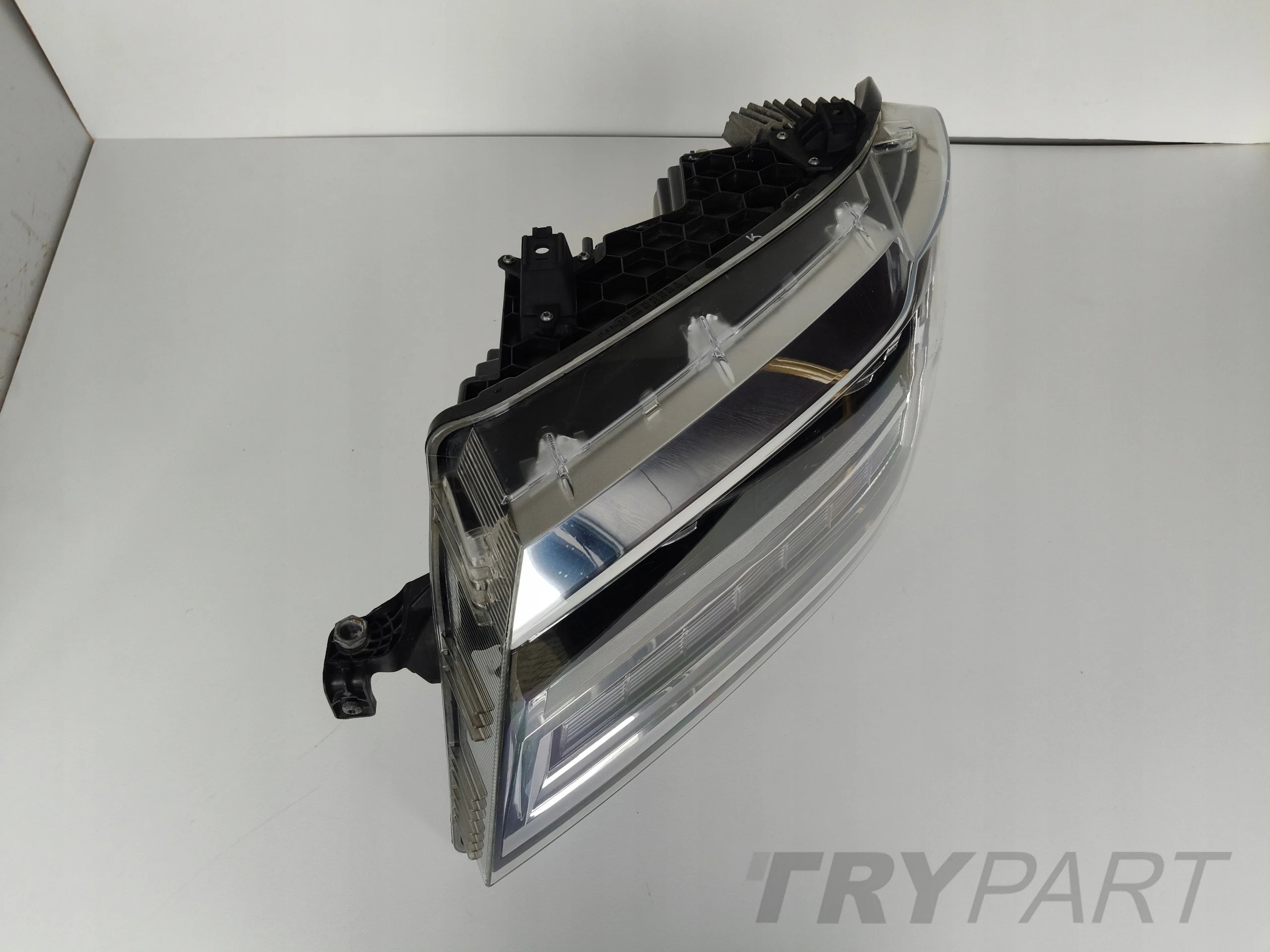 LEFT HEADLIGHT LAMP VW CRAFTER II 7C 7C0 17- MAN TGE FULL LED