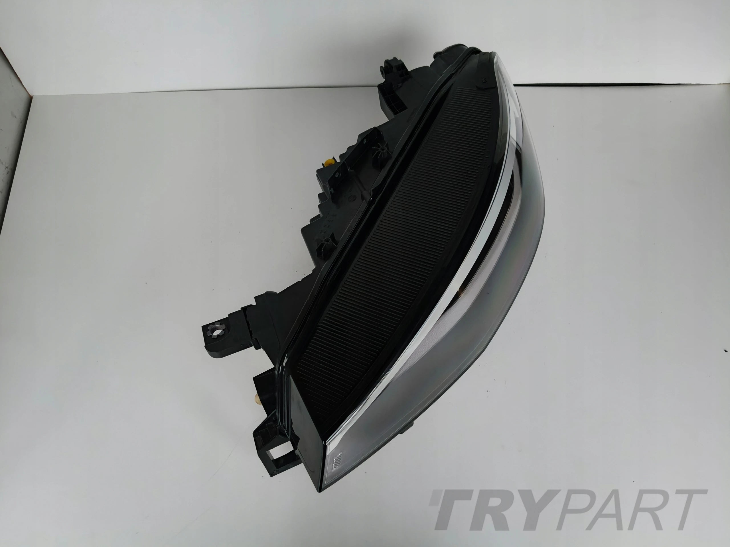 LEFT HEADLIGHT LAMP VW ID4 11A 20- LED