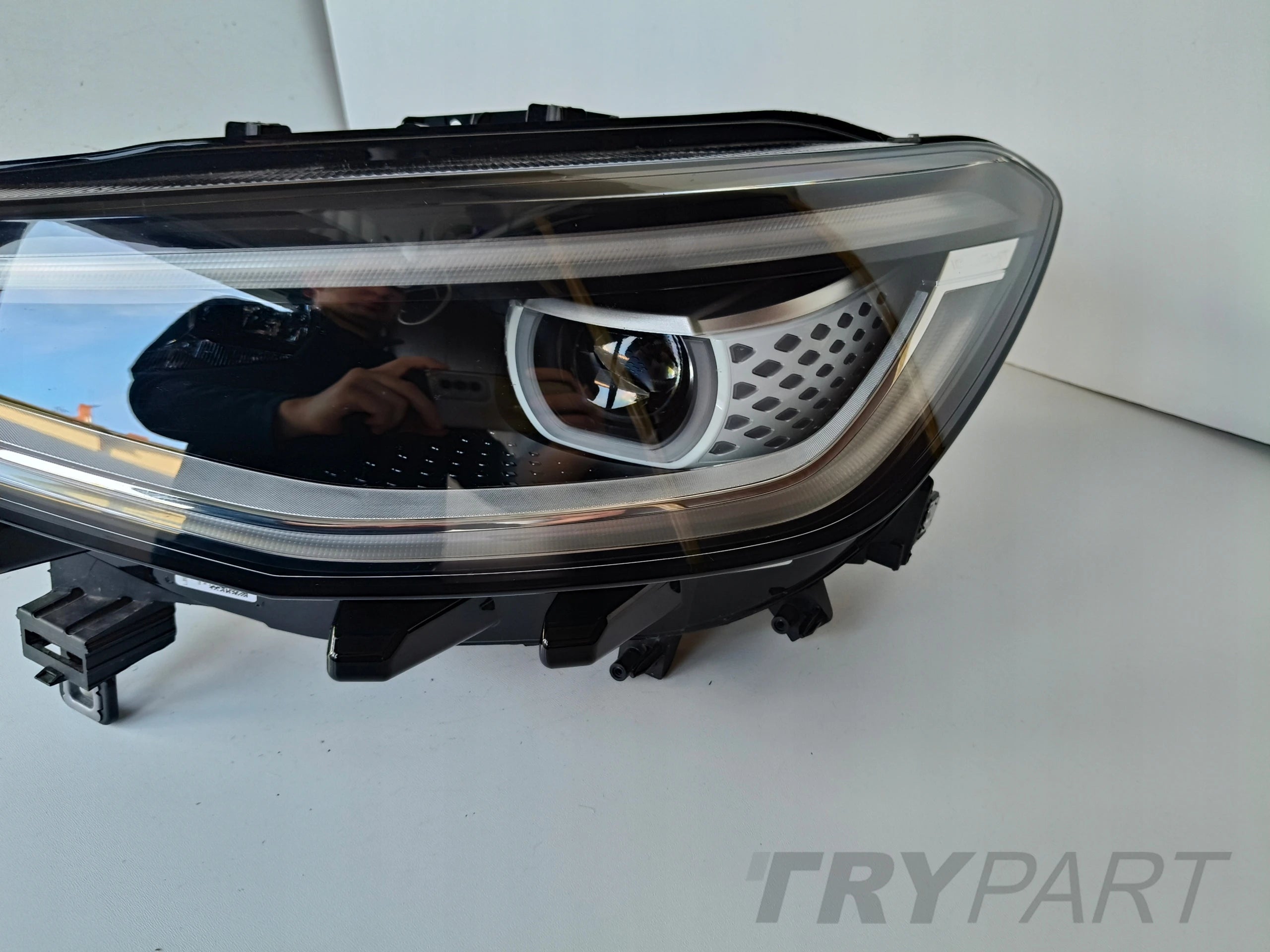 LEFT HEADLIGHT LAMP VW ID4 11A 21- FULL LED