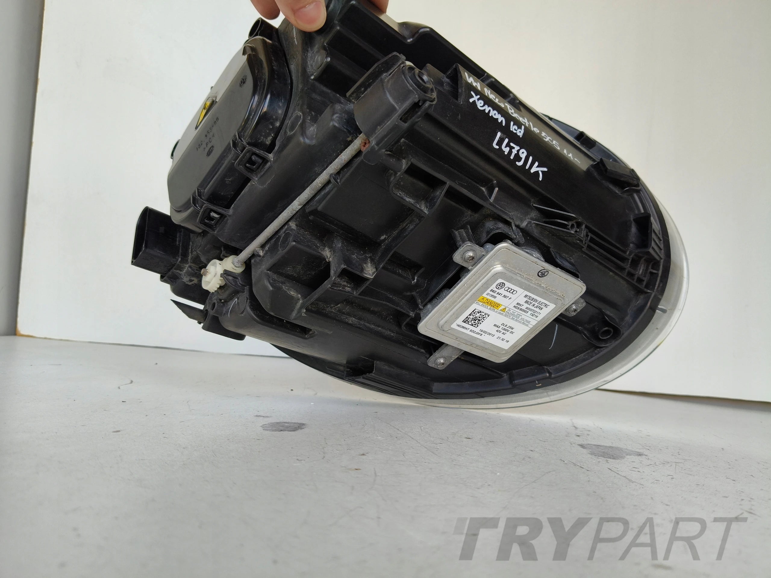 LEFT HEADLIGHT LAMP VW NEW BEETLE 5C5 11- XENON LED